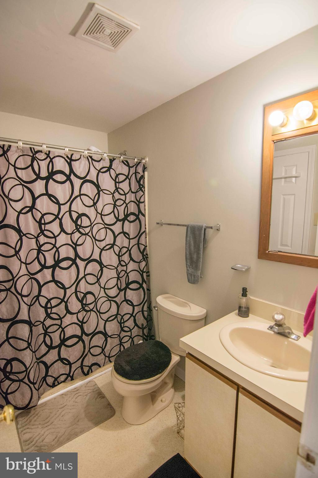 HENSEL STONE WOODS - Residential