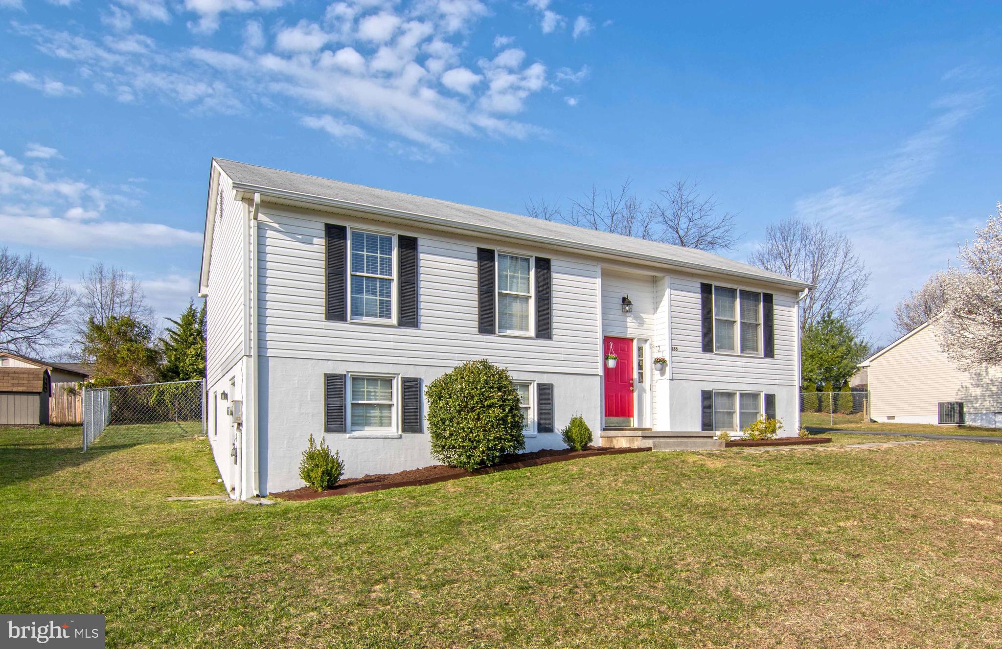 HENSEL STONE WOODS - Residential