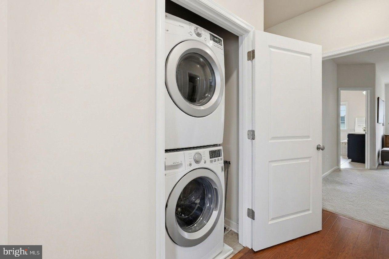 MAYFAIR - Residential