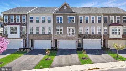 204 MILES HAWK TERRACE PURCELLVILLE VA 20132