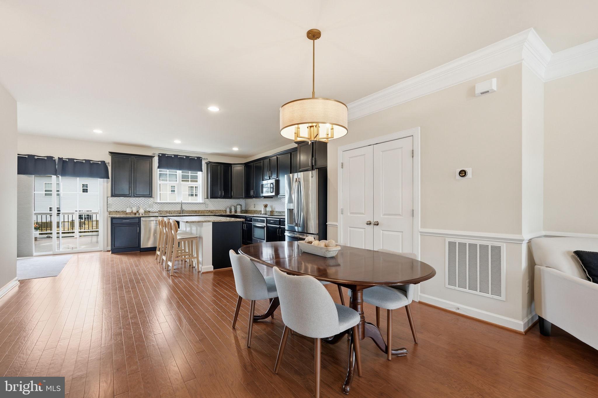 MAYFAIR - Residential