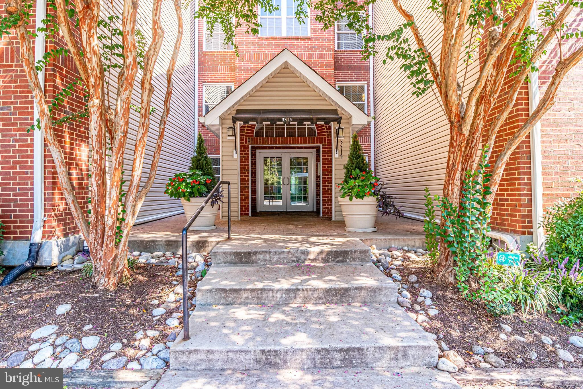 3315 Wyndham Circle Unit 1227, Alexandria, VA 22302