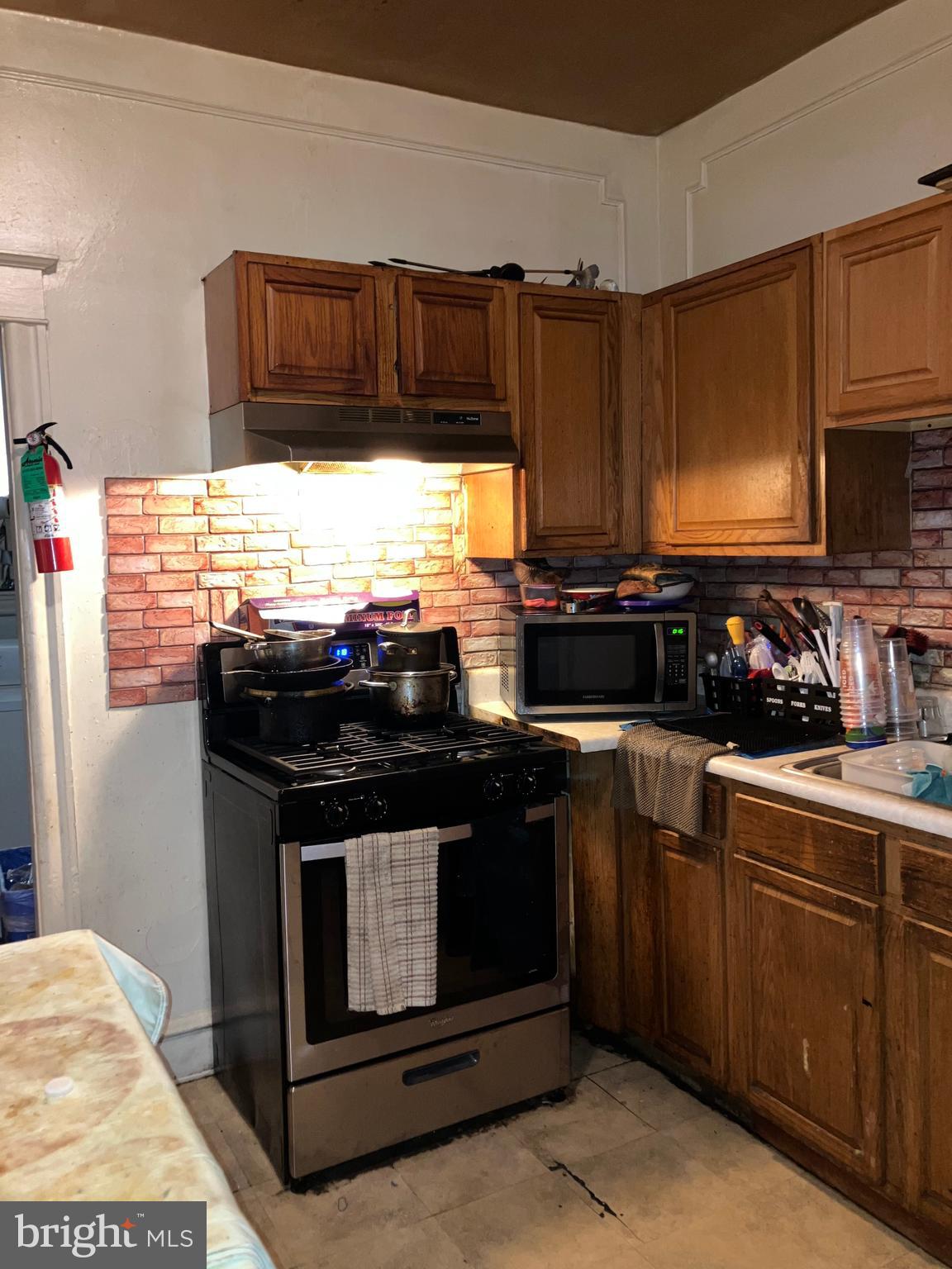 FERN ROCK - Residential