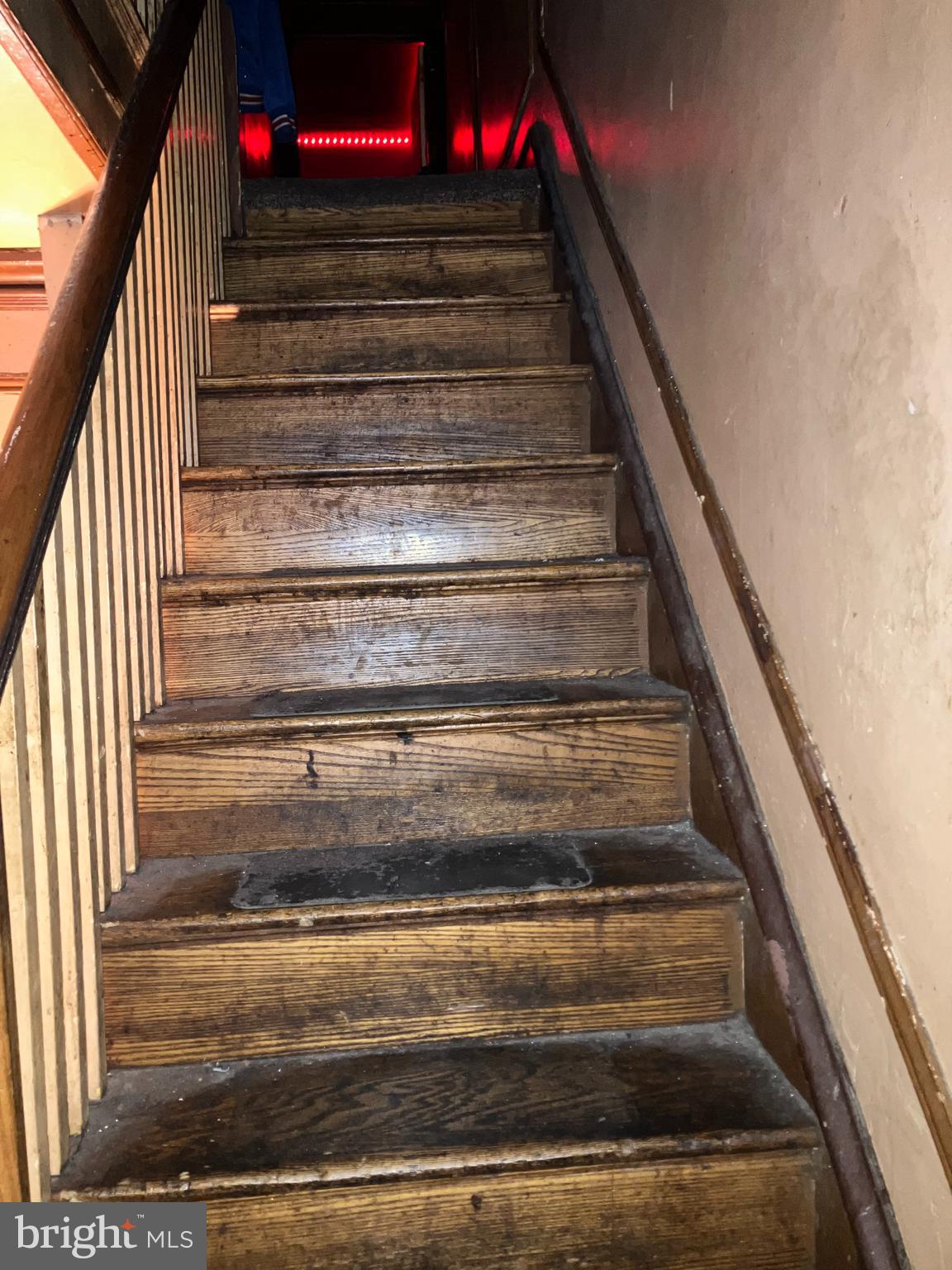 FERN ROCK - Residential