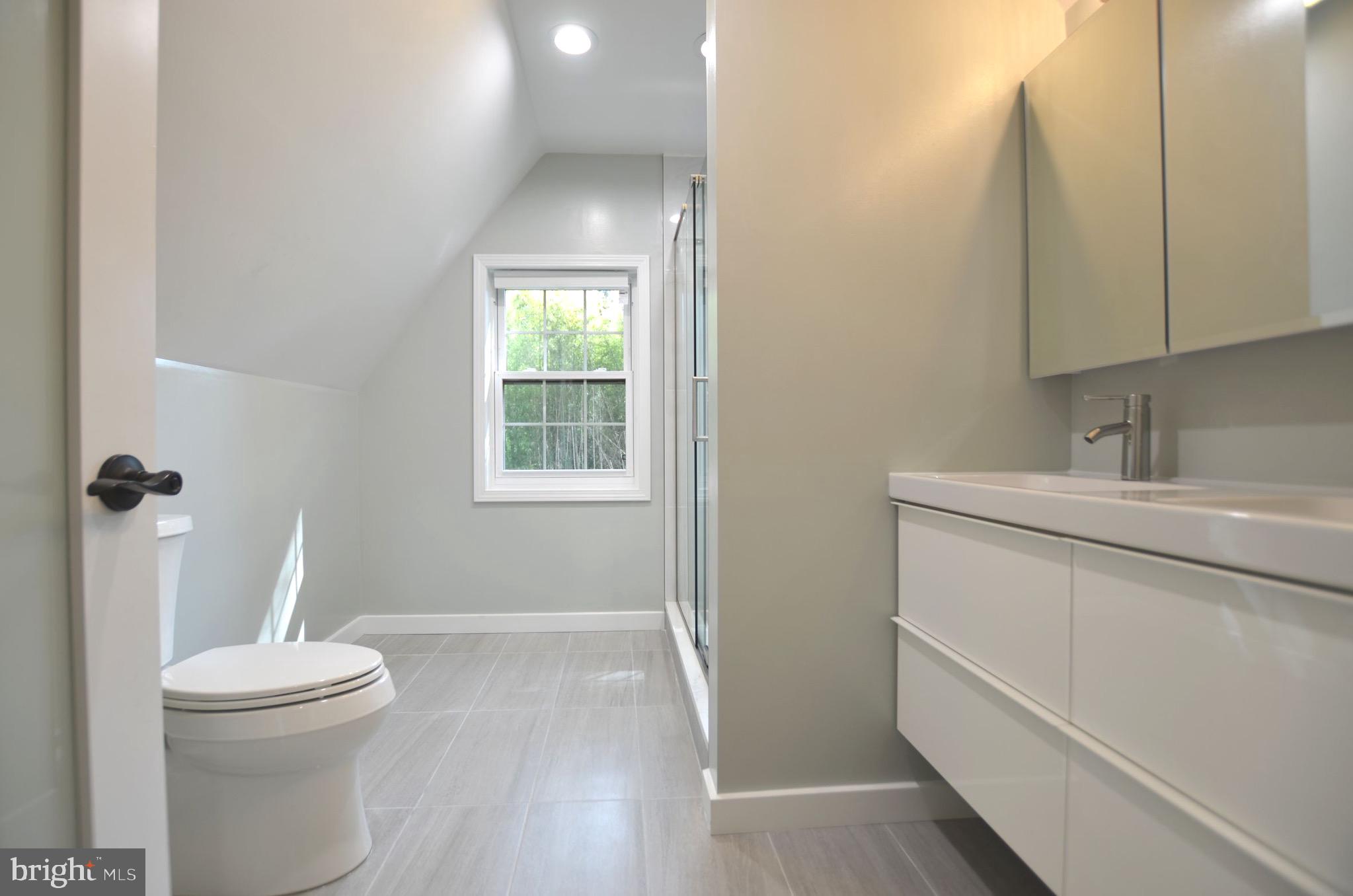 COLLEGE HEIGHTS - Residential Lease