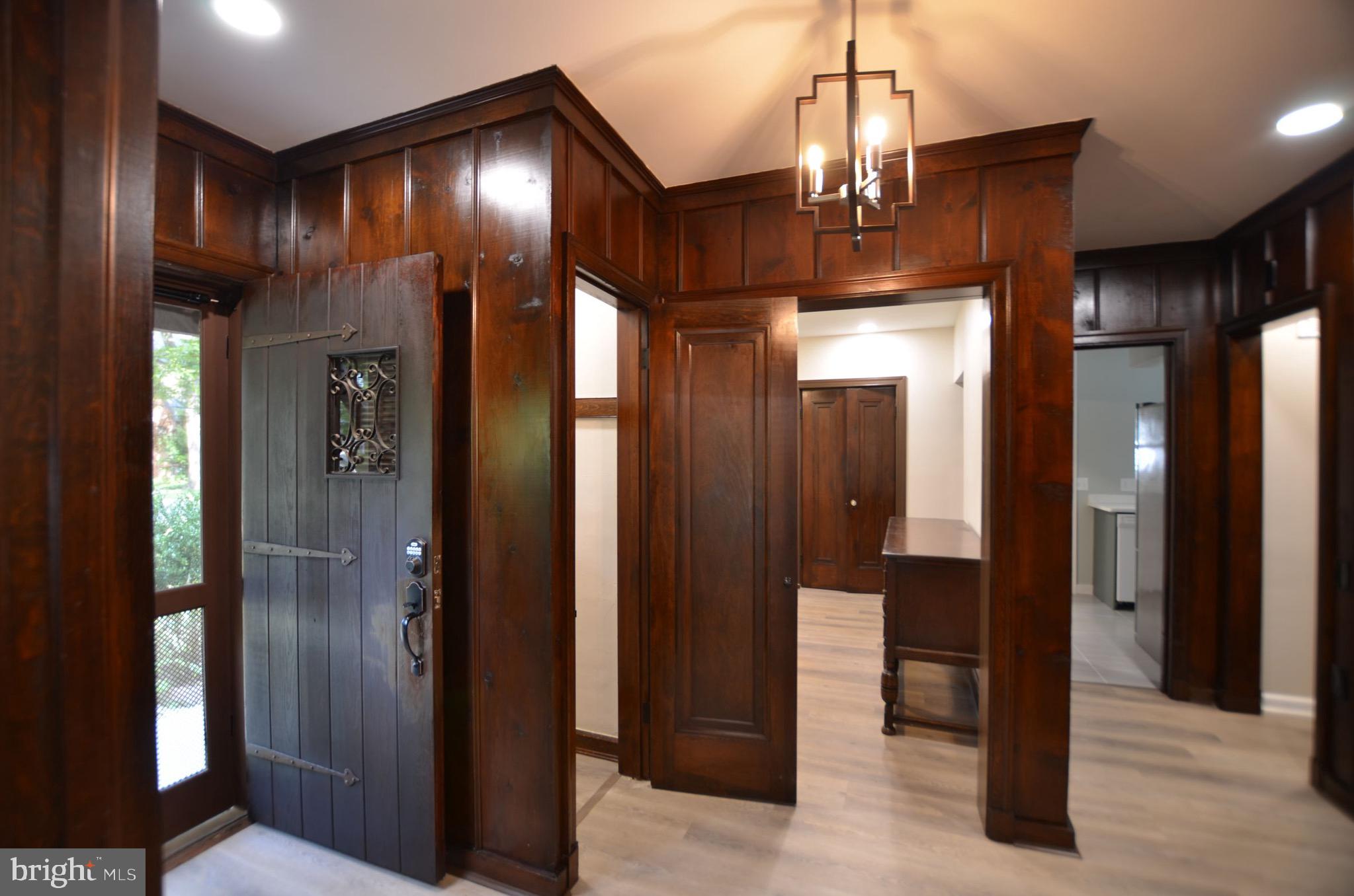 COLLEGE HEIGHTS - Residential Lease