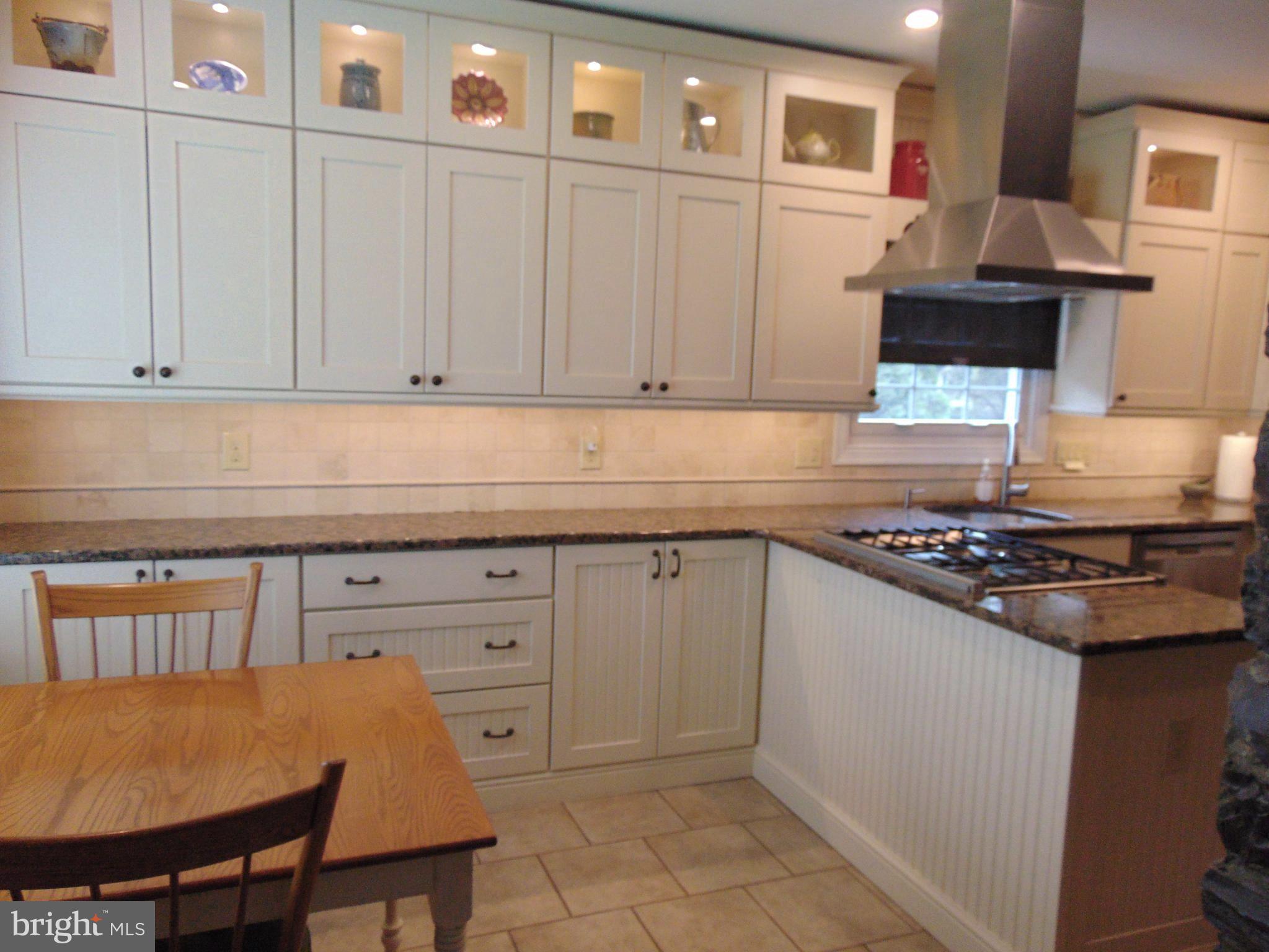 YARDLEY TERR - Residential