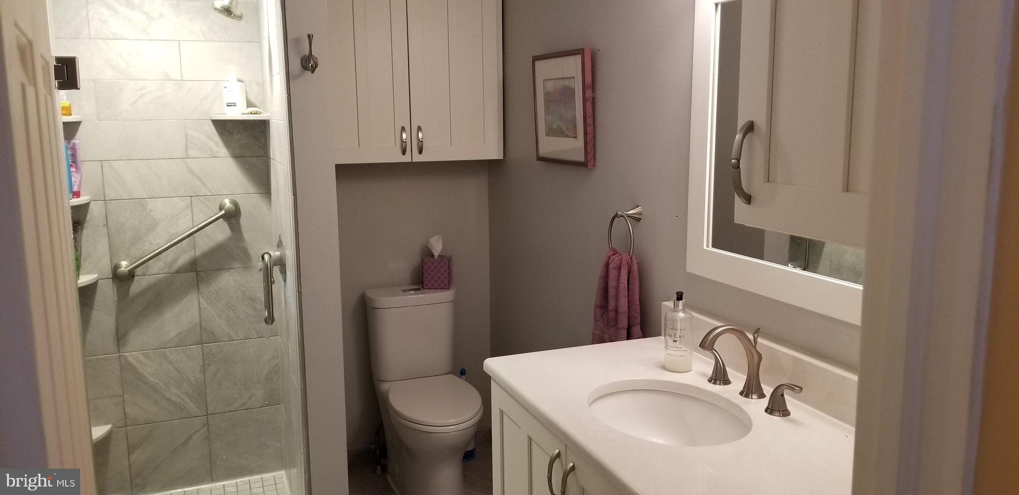 YARDLEY TERR - Residential