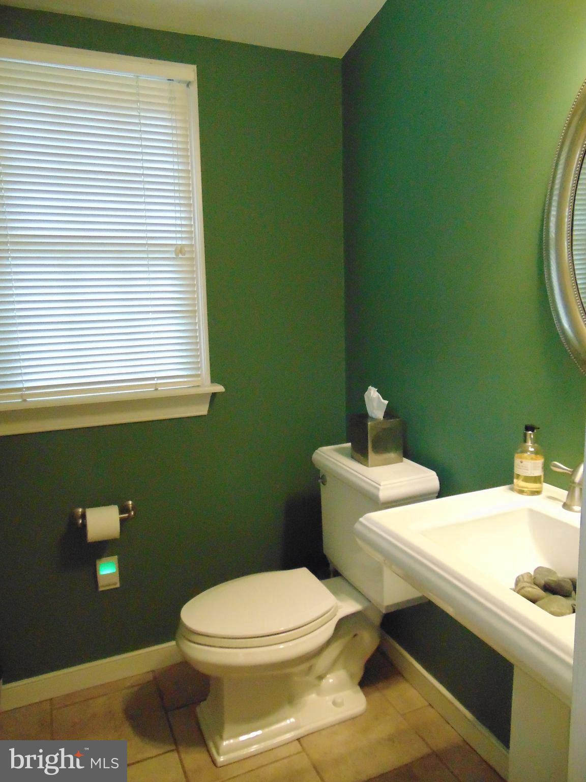 YARDLEY TERR - Residential