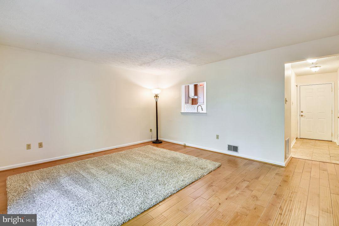 KINGS RANSOM CONDO - Residential