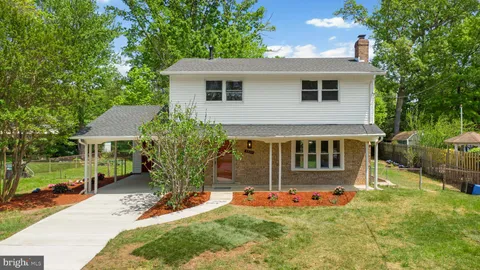 5525 Rolling Road, Springfield, VA MLS: VAFX2237882