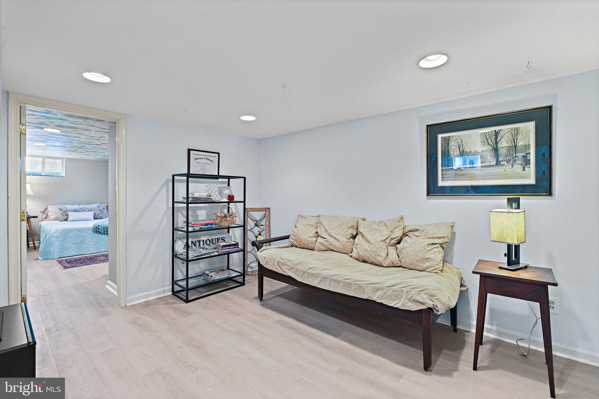 WEST MC LEAN - Residential Lease