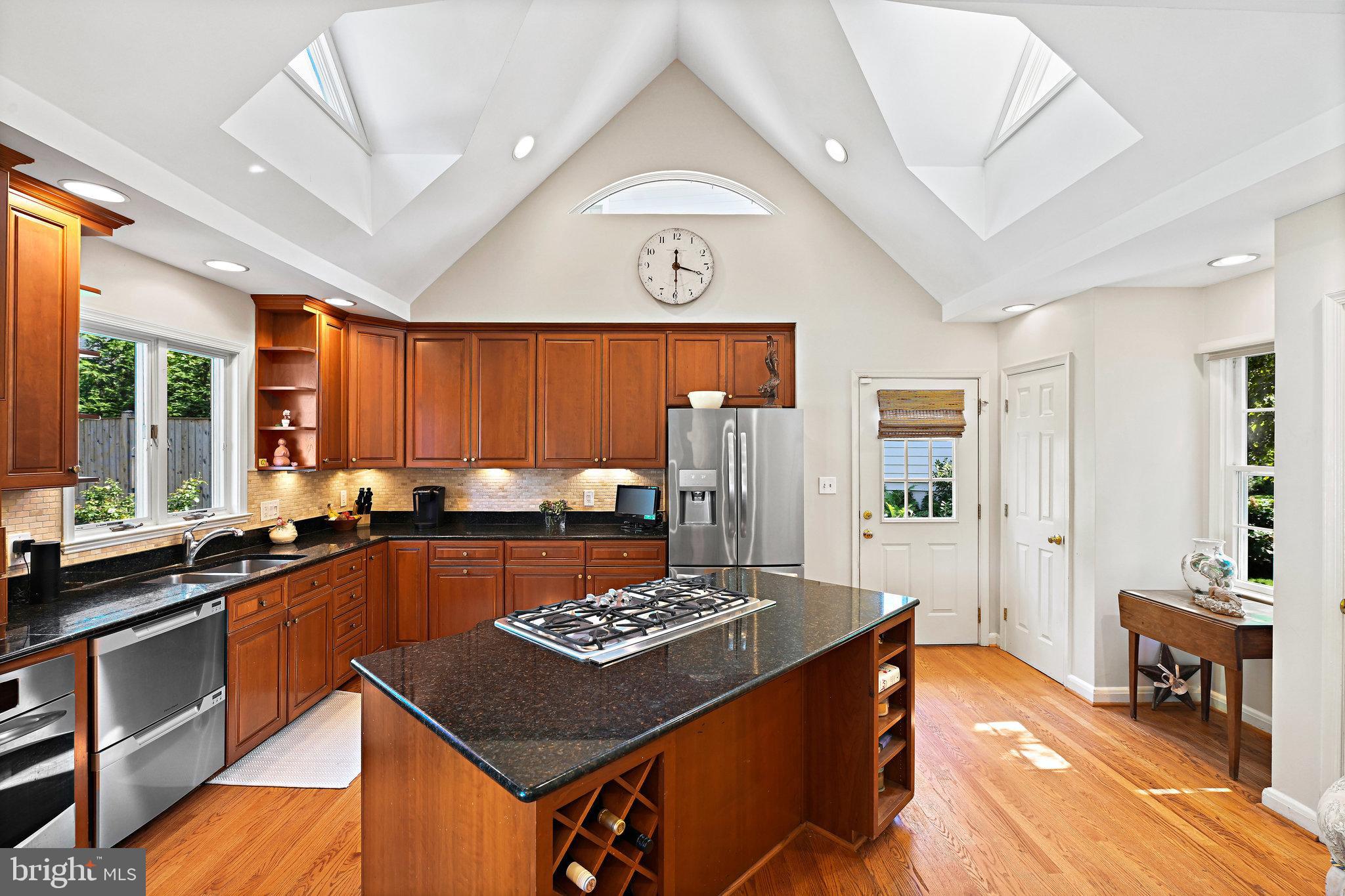 WEST MC LEAN - Residential Lease