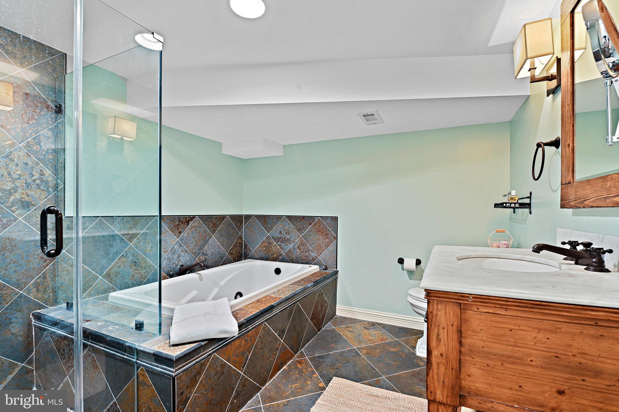 WEST MC LEAN - Residential Lease