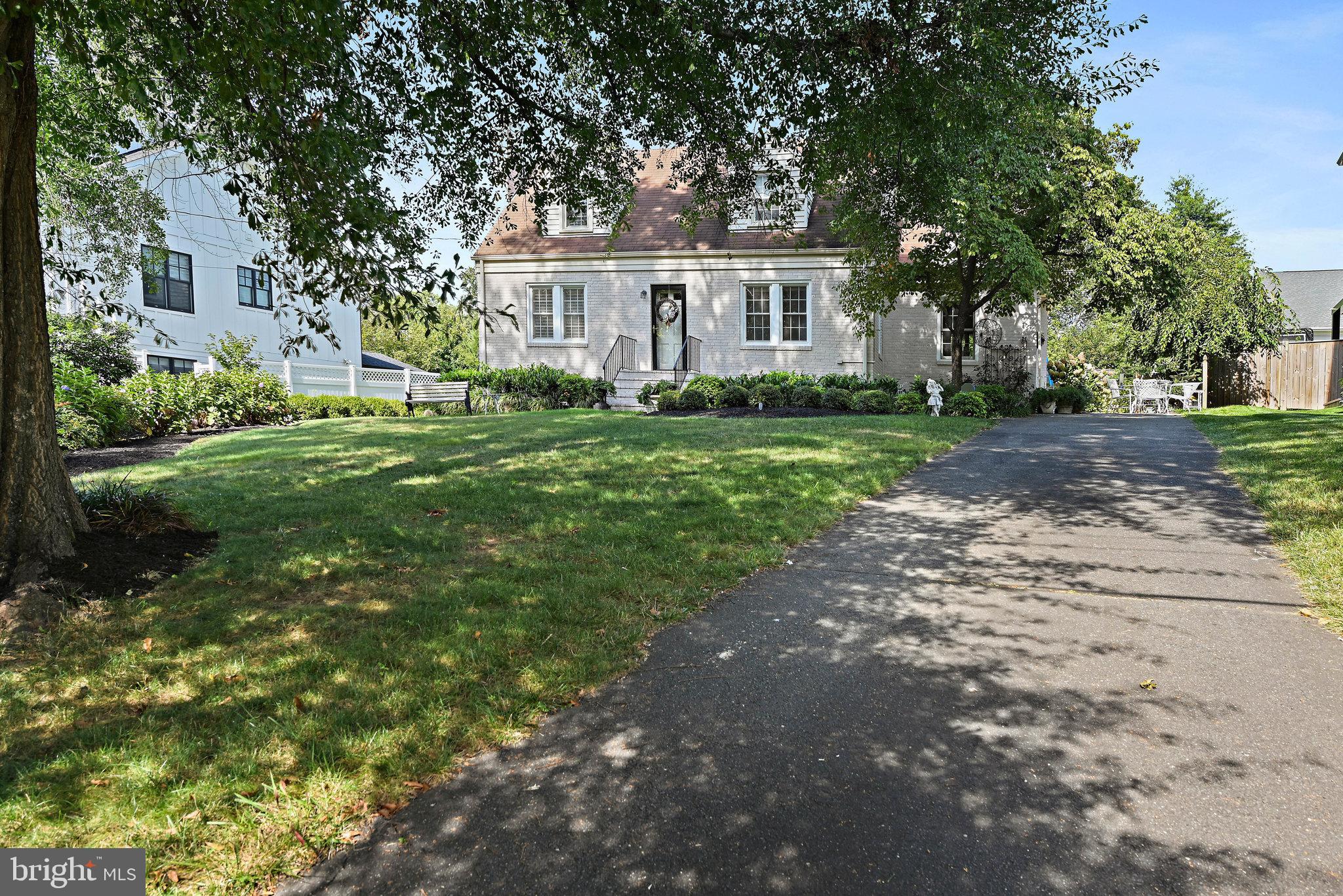 WEST MC LEAN - Residential Lease