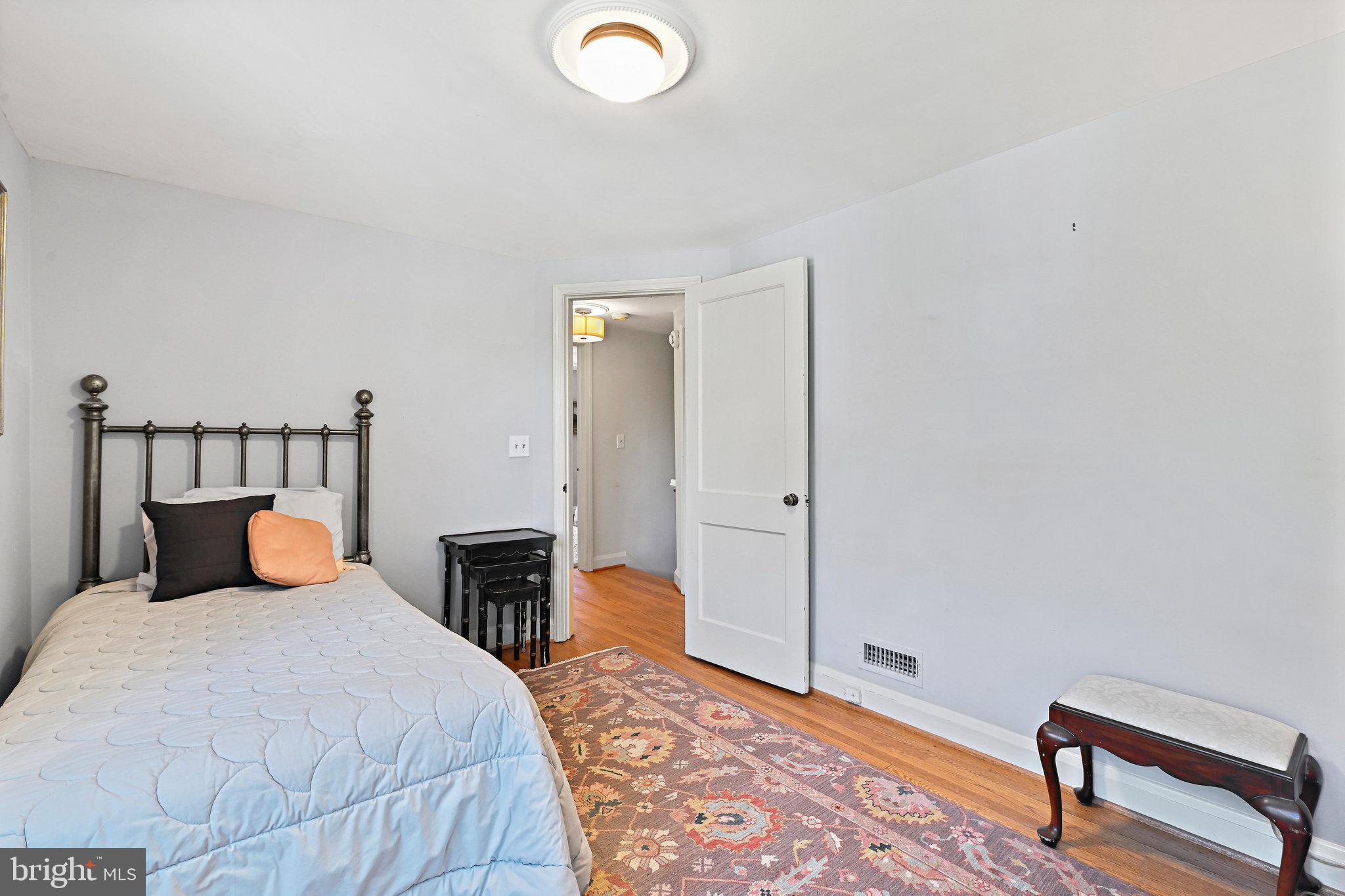 WEST MC LEAN - Residential Lease