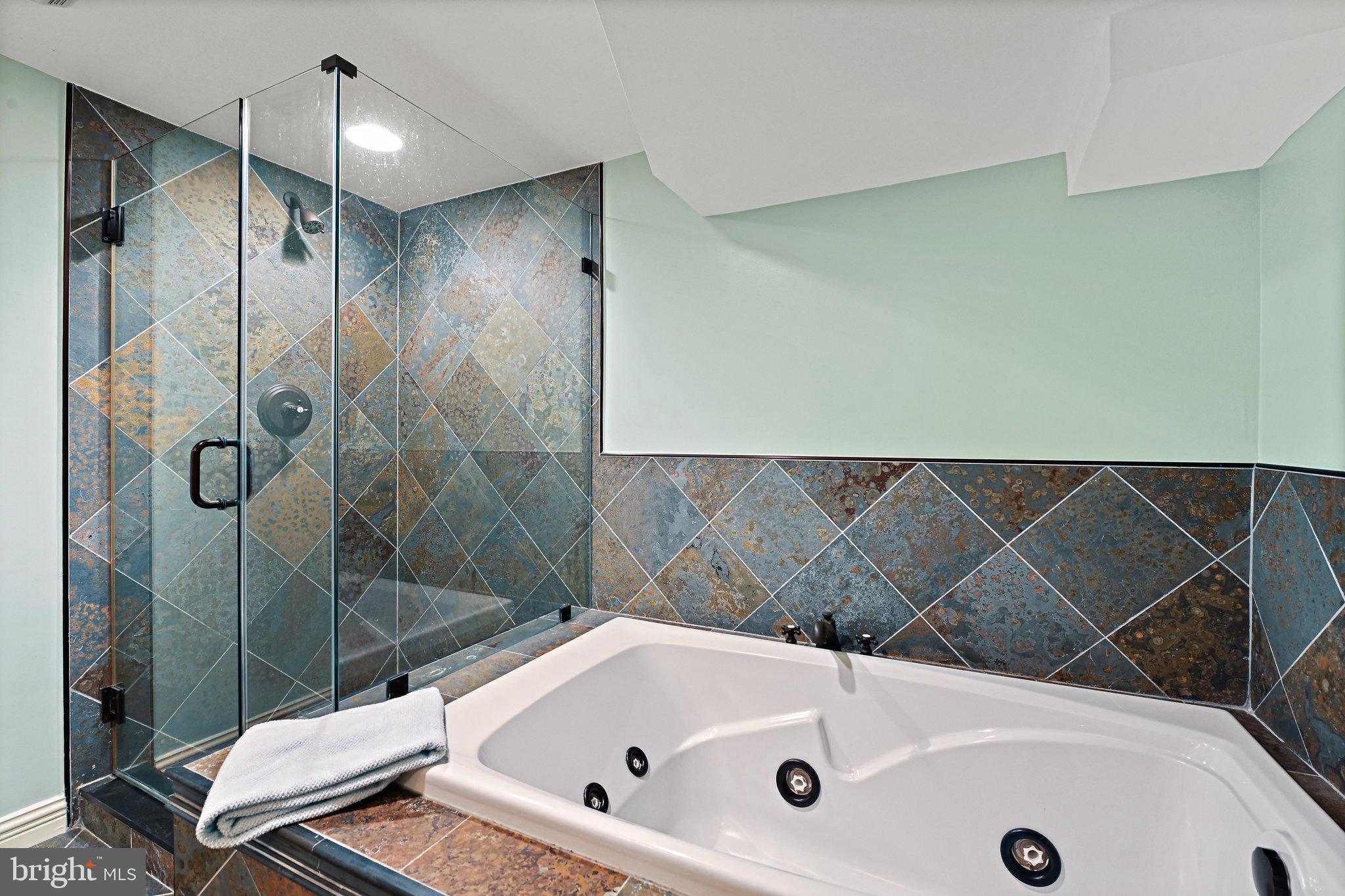 WEST MC LEAN - Residential Lease