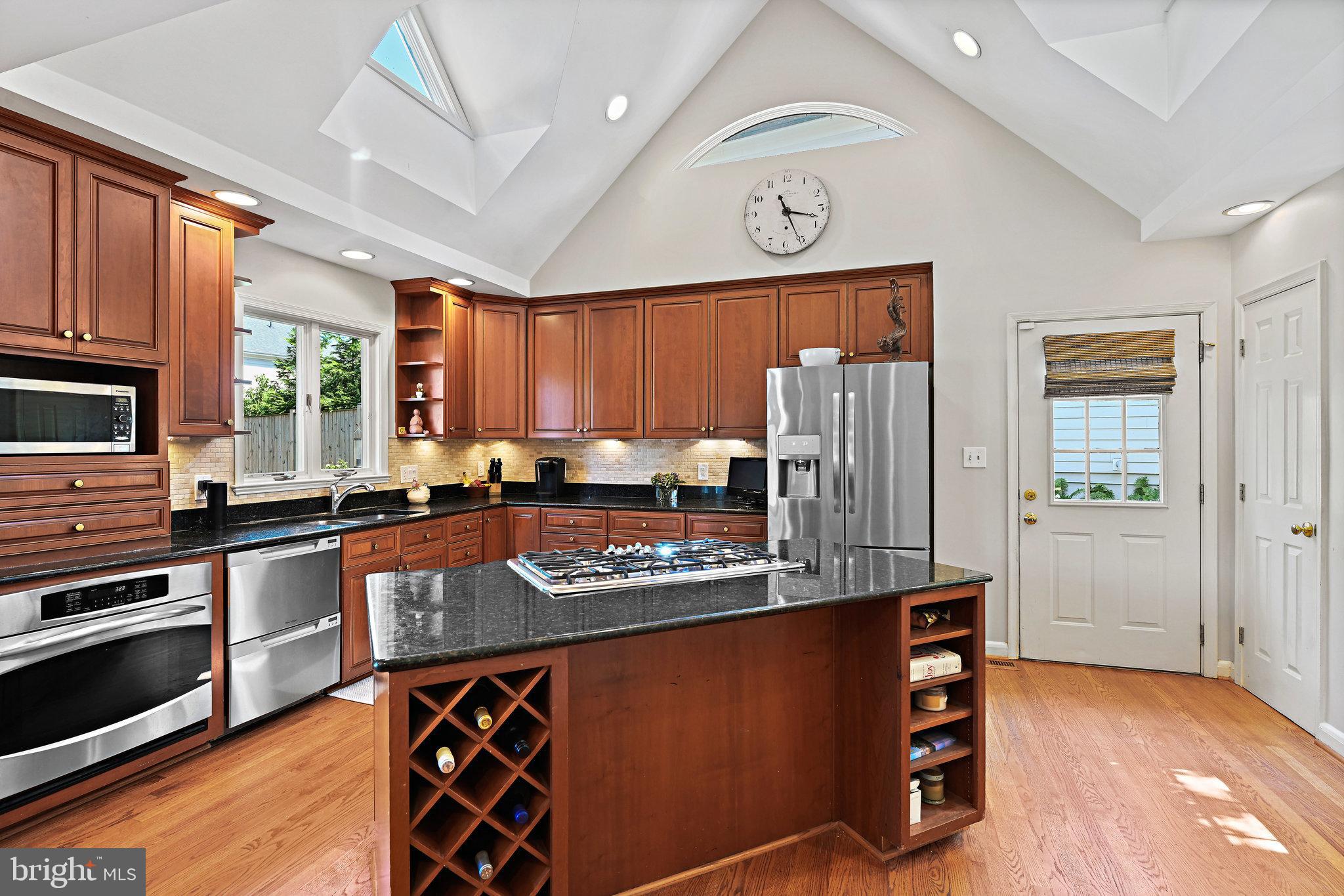 WEST MC LEAN - Residential Lease