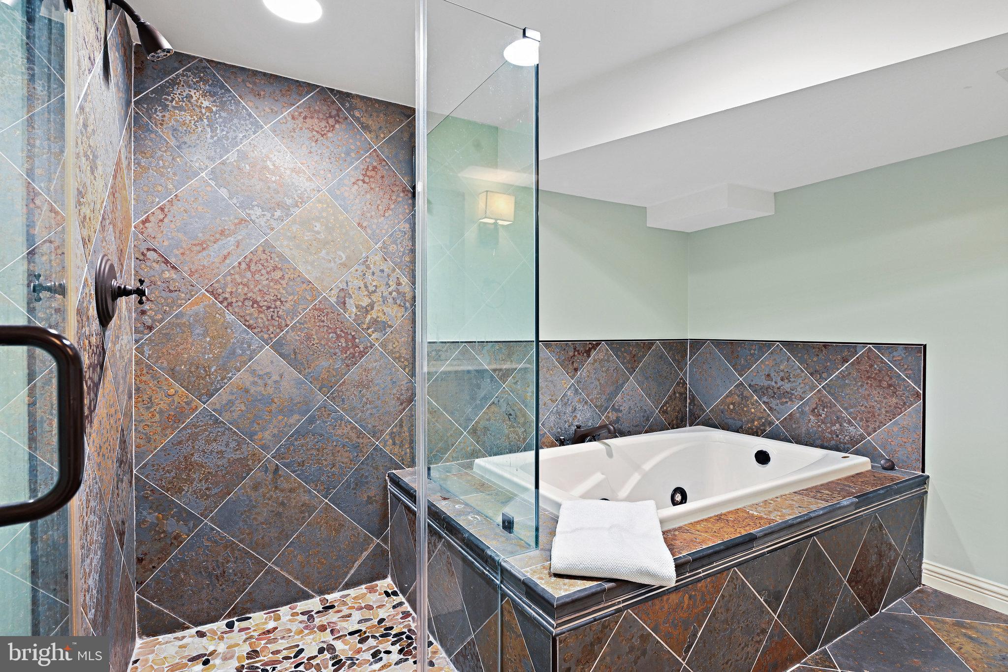 WEST MC LEAN - Residential Lease