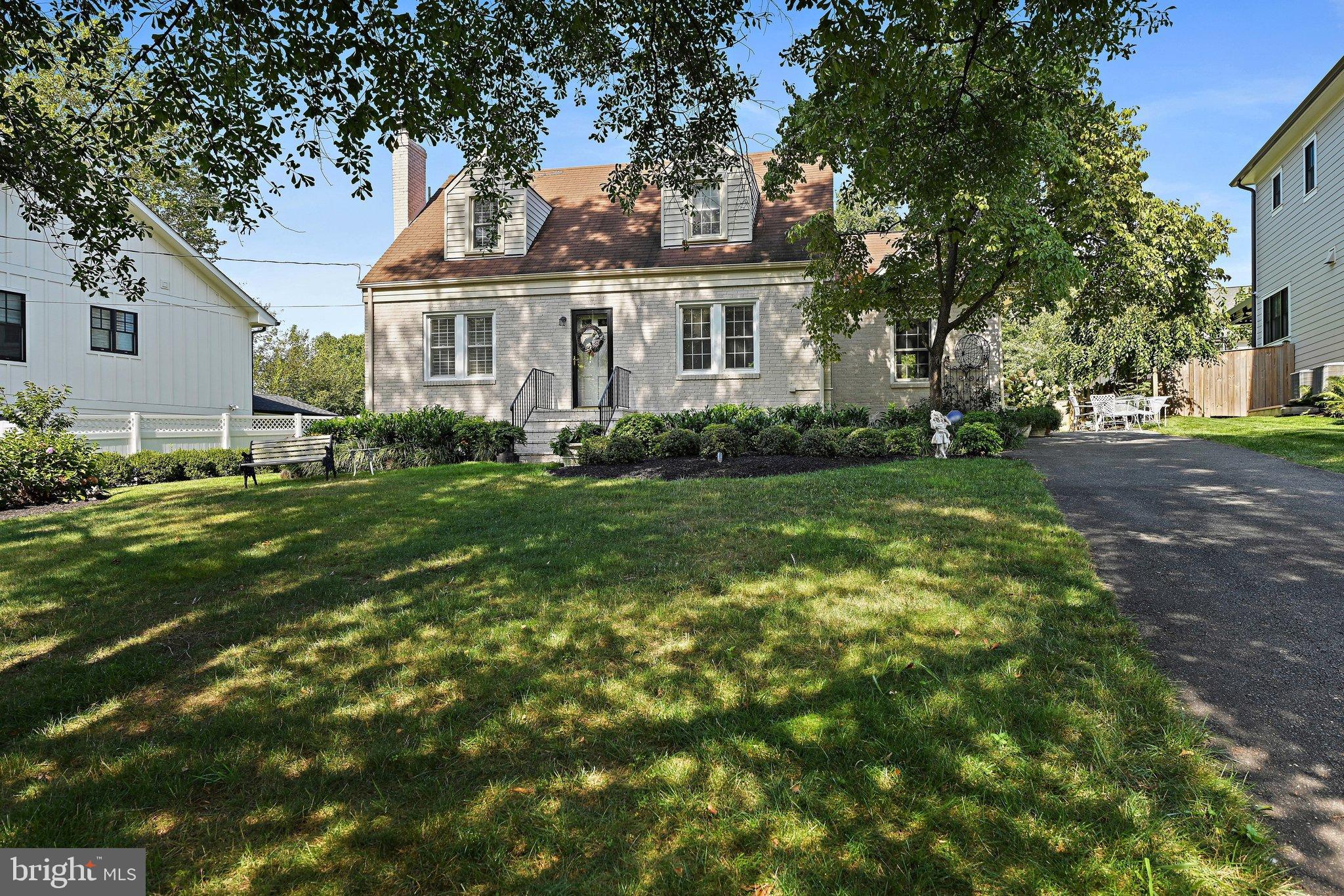 WEST MC LEAN - Residential Lease