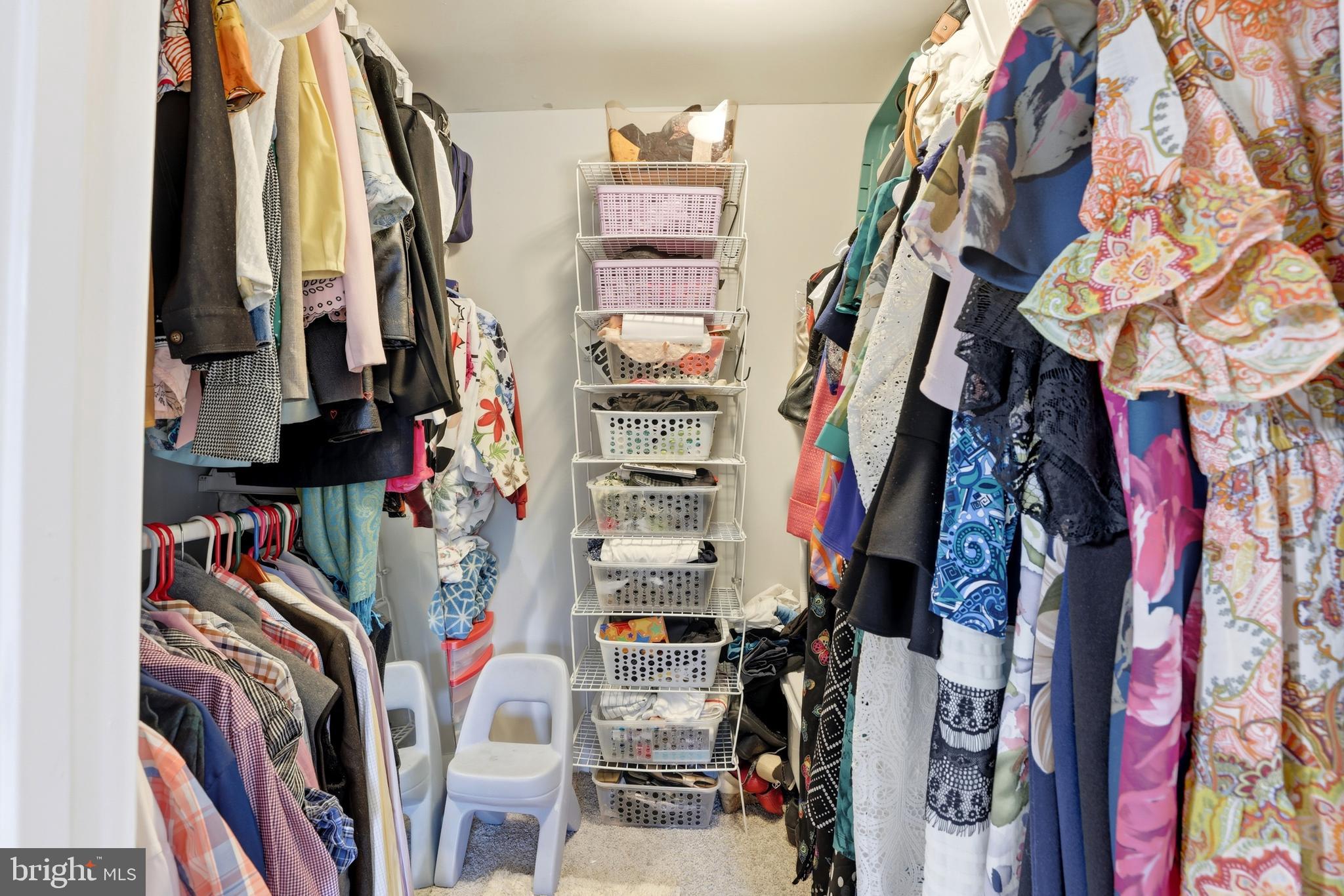 LEISURE WORLD - Residential