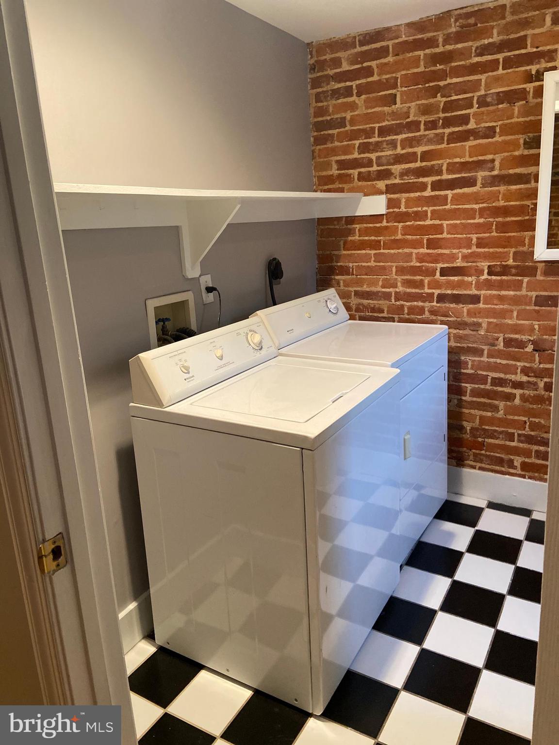 FEDERAL HILL HISTORIC DISTRICT - Residential Lease