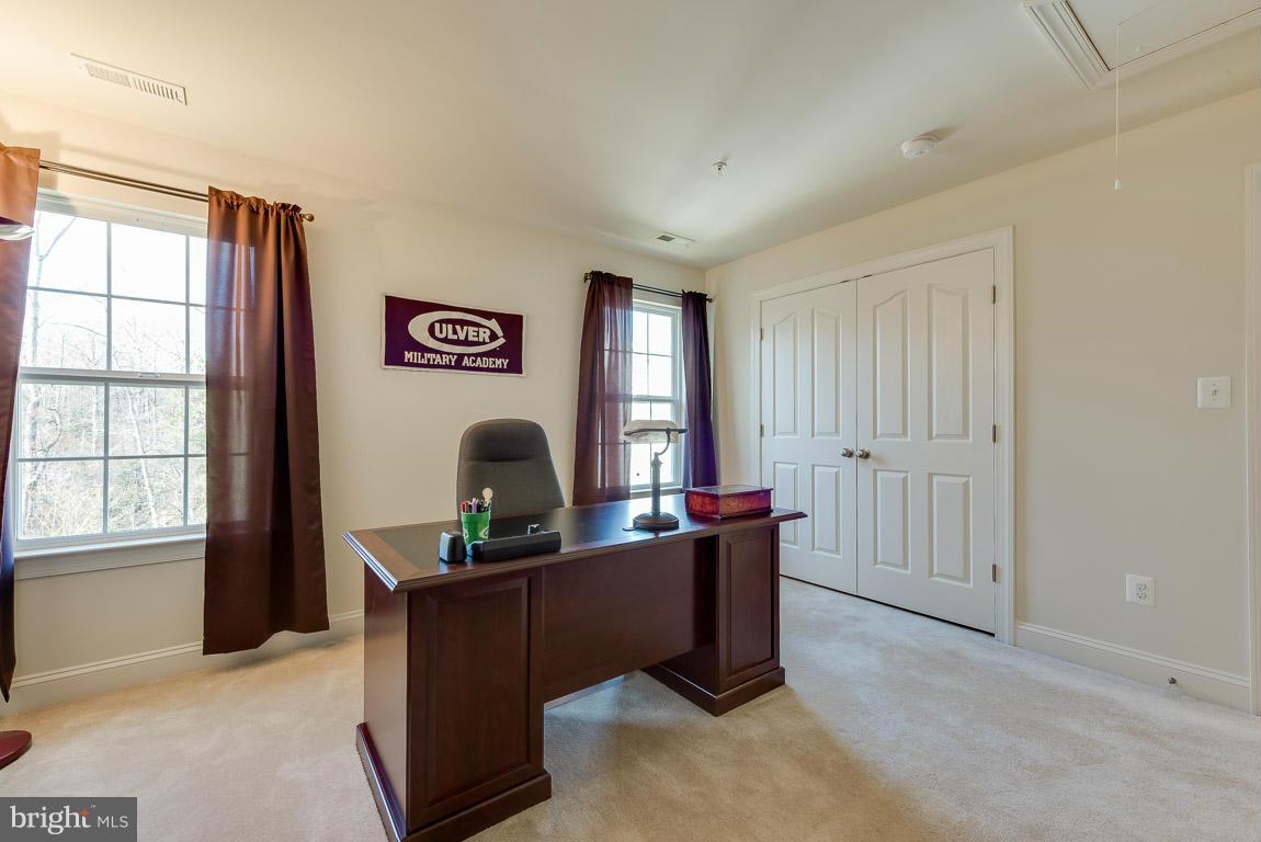 BROAD CREEK - Residential