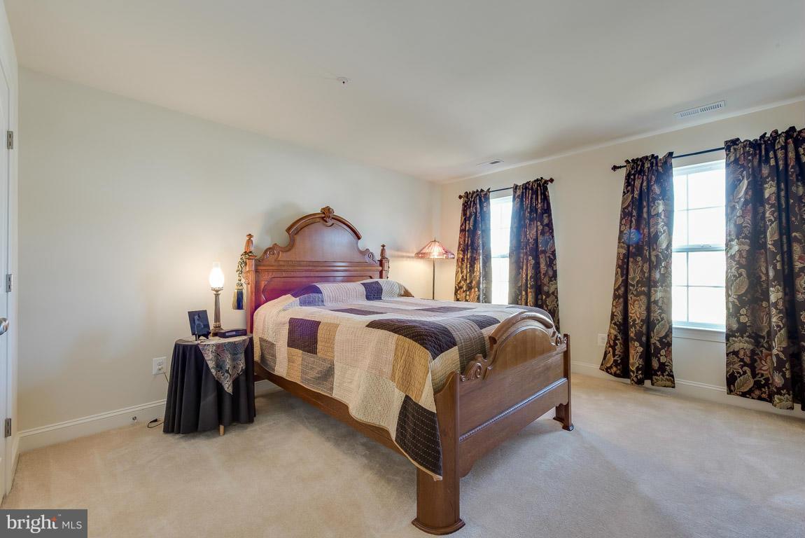 BROAD CREEK - Residential