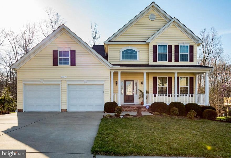 Remarkable 5bed 3.5bath 4851sqft colonial. Ktchn w/ lrg island & numerous cabinets. Lrg wood deck off of ktchn. Sep. dining rm for entertaining. Spacious 2 story liv. room w/ fireplace. Lrg 1st level mstr bed feat. 2 WIC, a tray ceiling & private bath w. soaking tub & sep. vanities. Upstrs boasts 3 beds&1 ba. Dwnstrs there is a bed, ba, big rec room, storage room & theater rm. Save money w/ Solar!