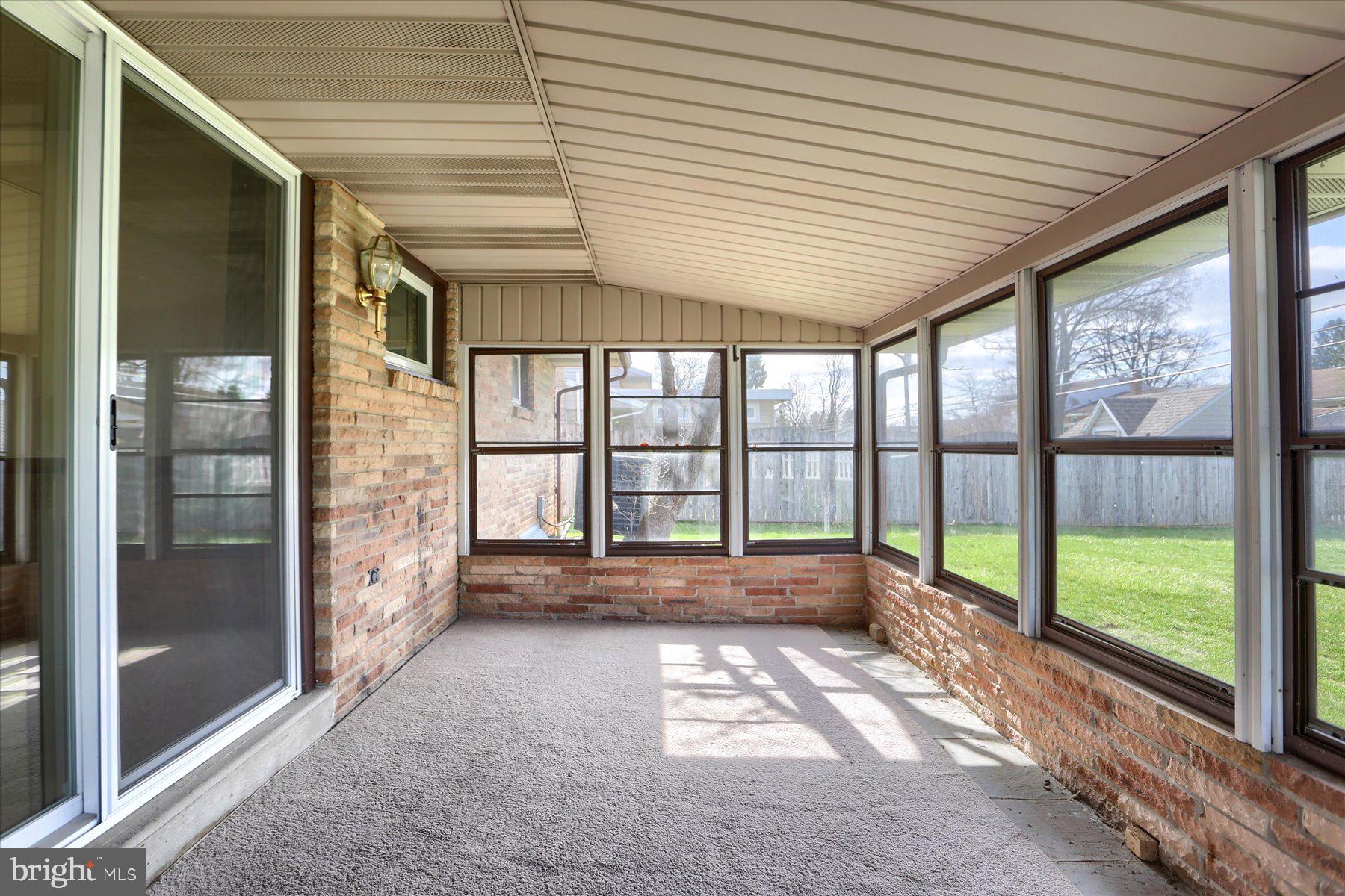 WINDSOR PARK - Residential