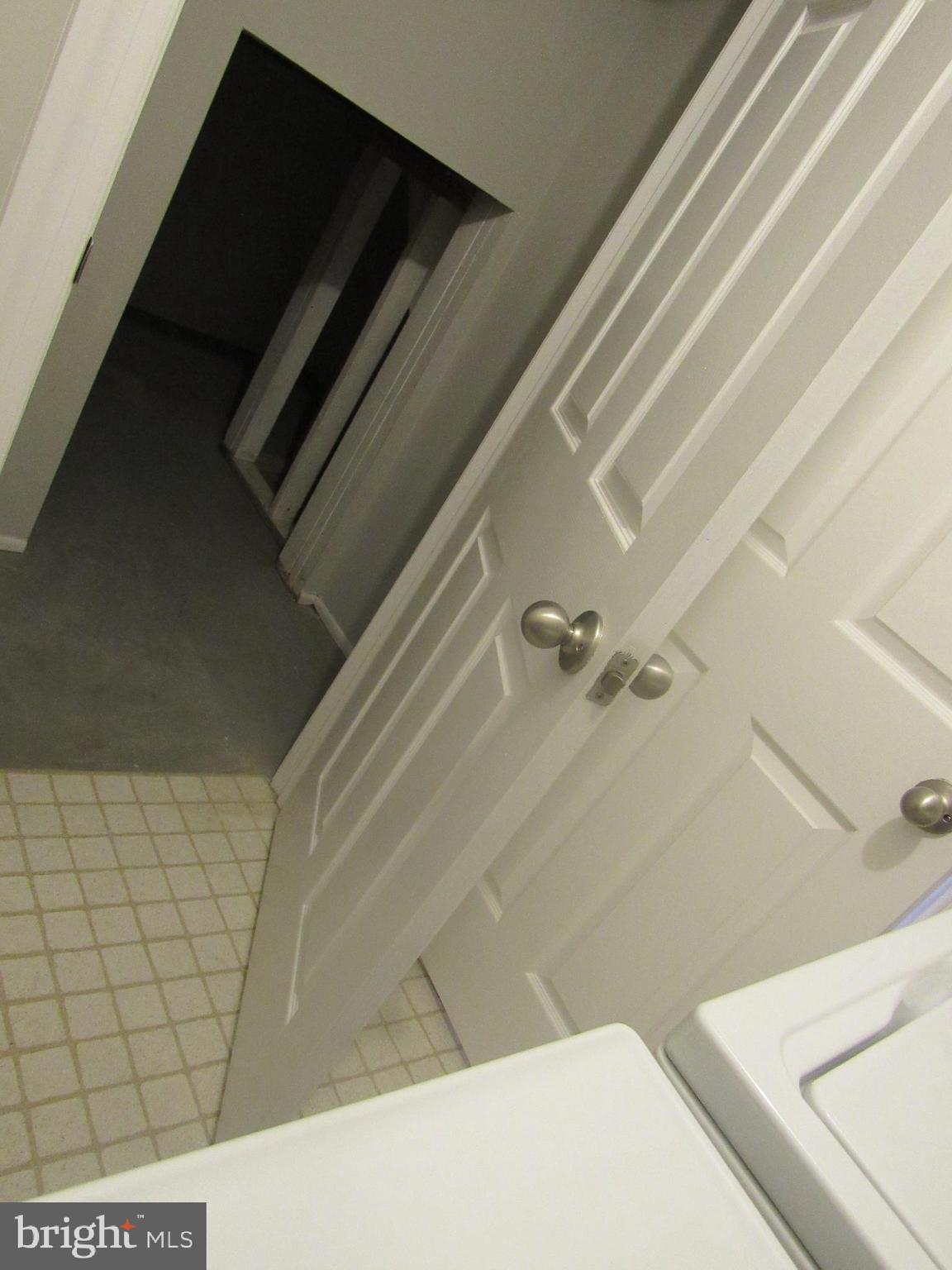 COURTHOUSE STATION - Residential Lease