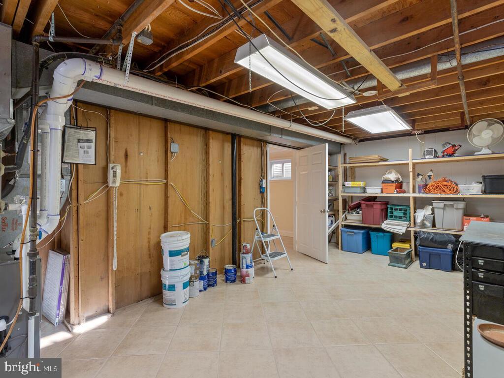 NORBECK ESTATES - Residential