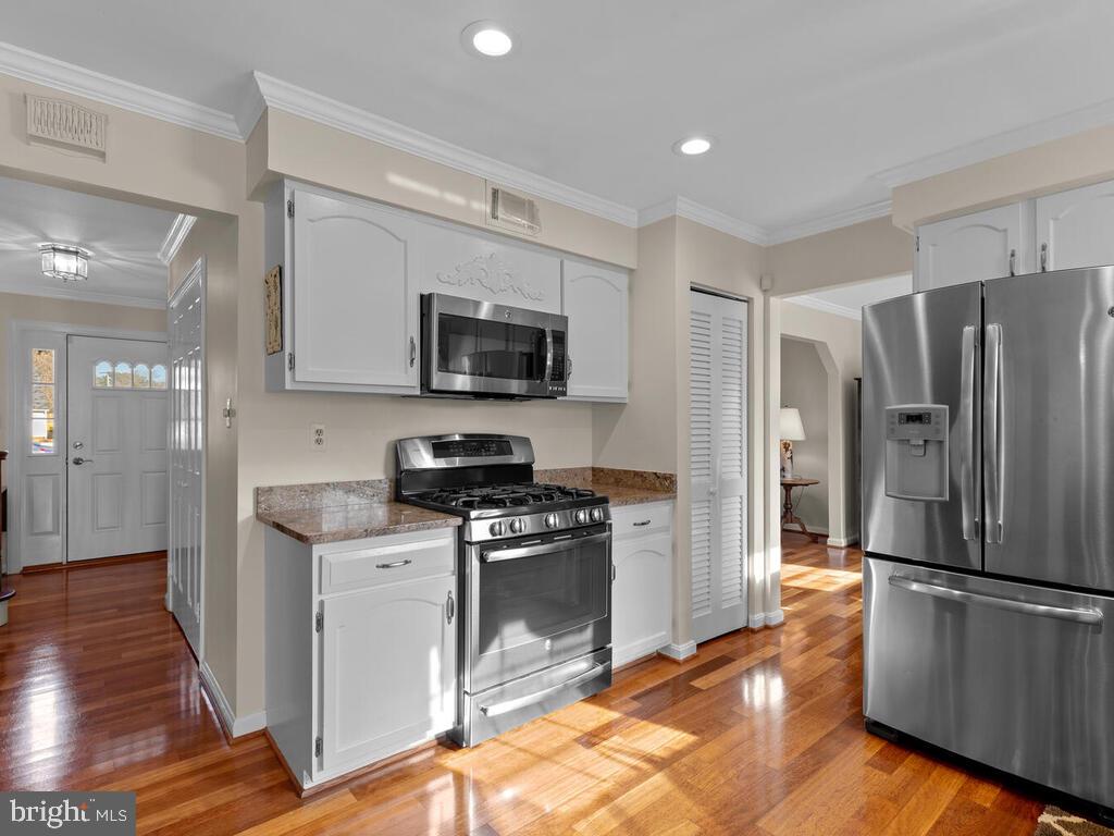 NORBECK ESTATES - Residential