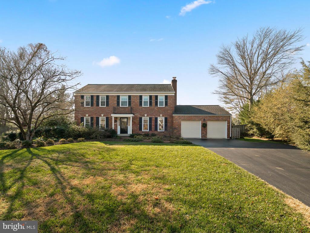 NORBECK ESTATES - Residential