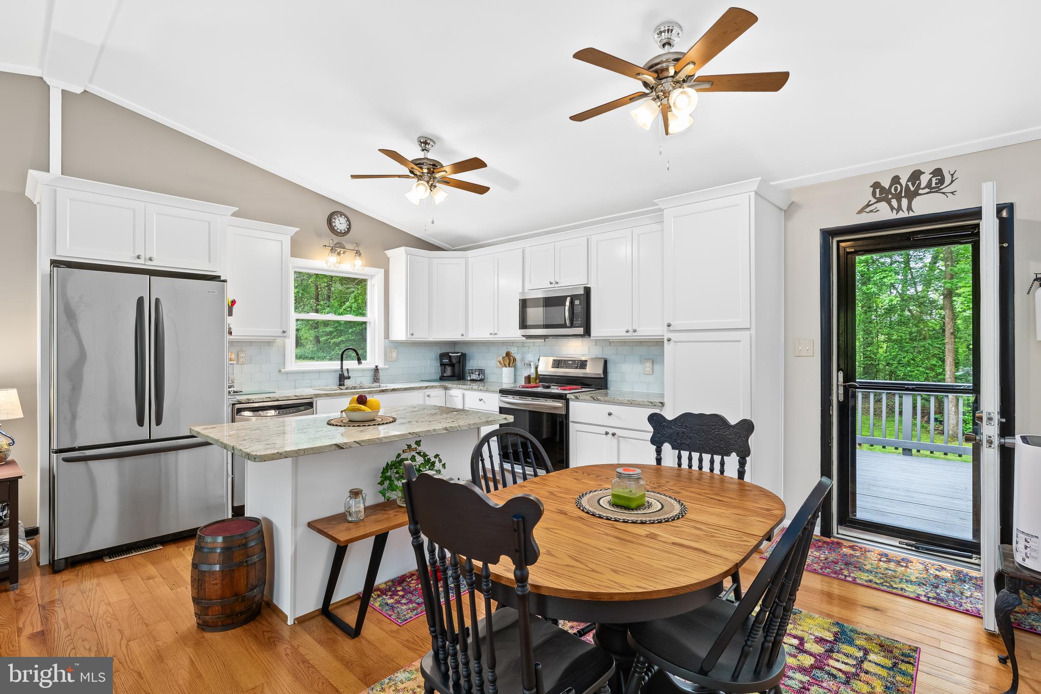 LAKE CAROLINE - Residential