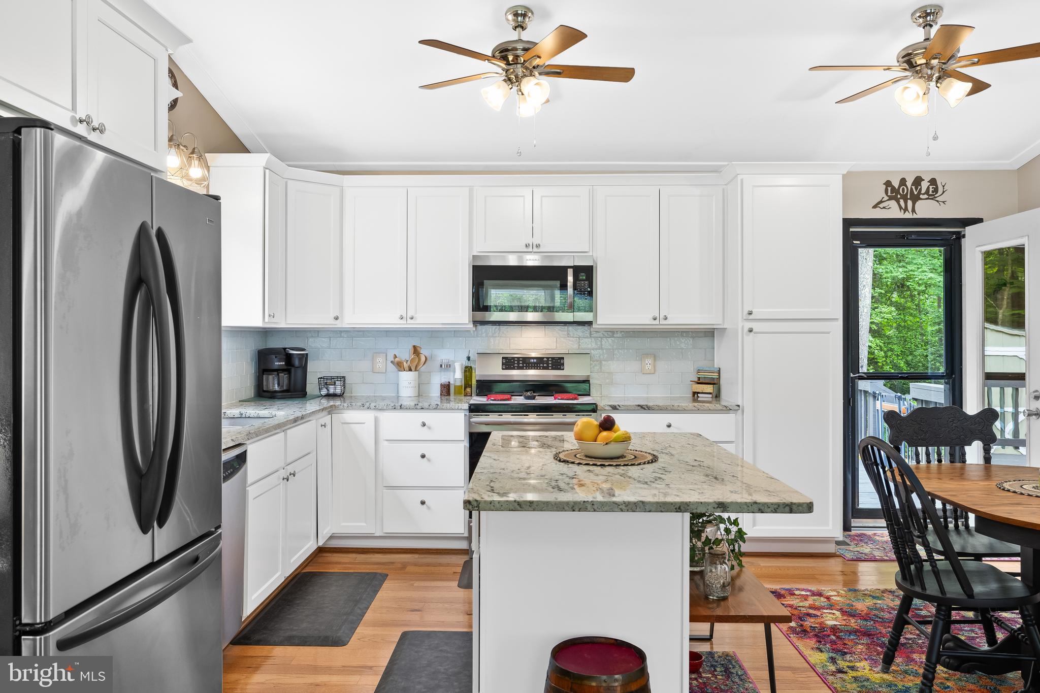 LAKE CAROLINE - Residential