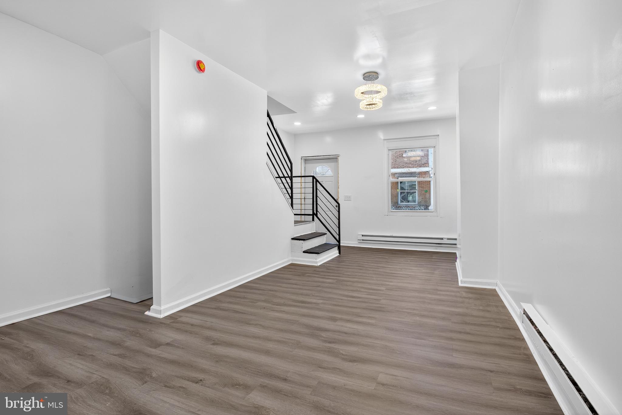 PORT RICHMOND - Residential