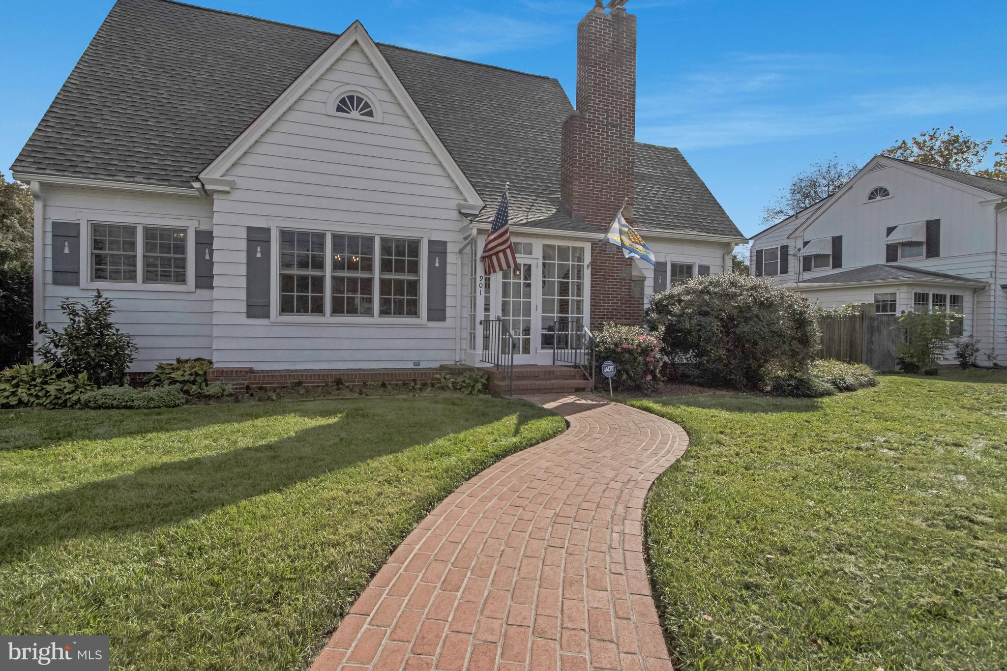 DEVRIES CIRCLE - Residential