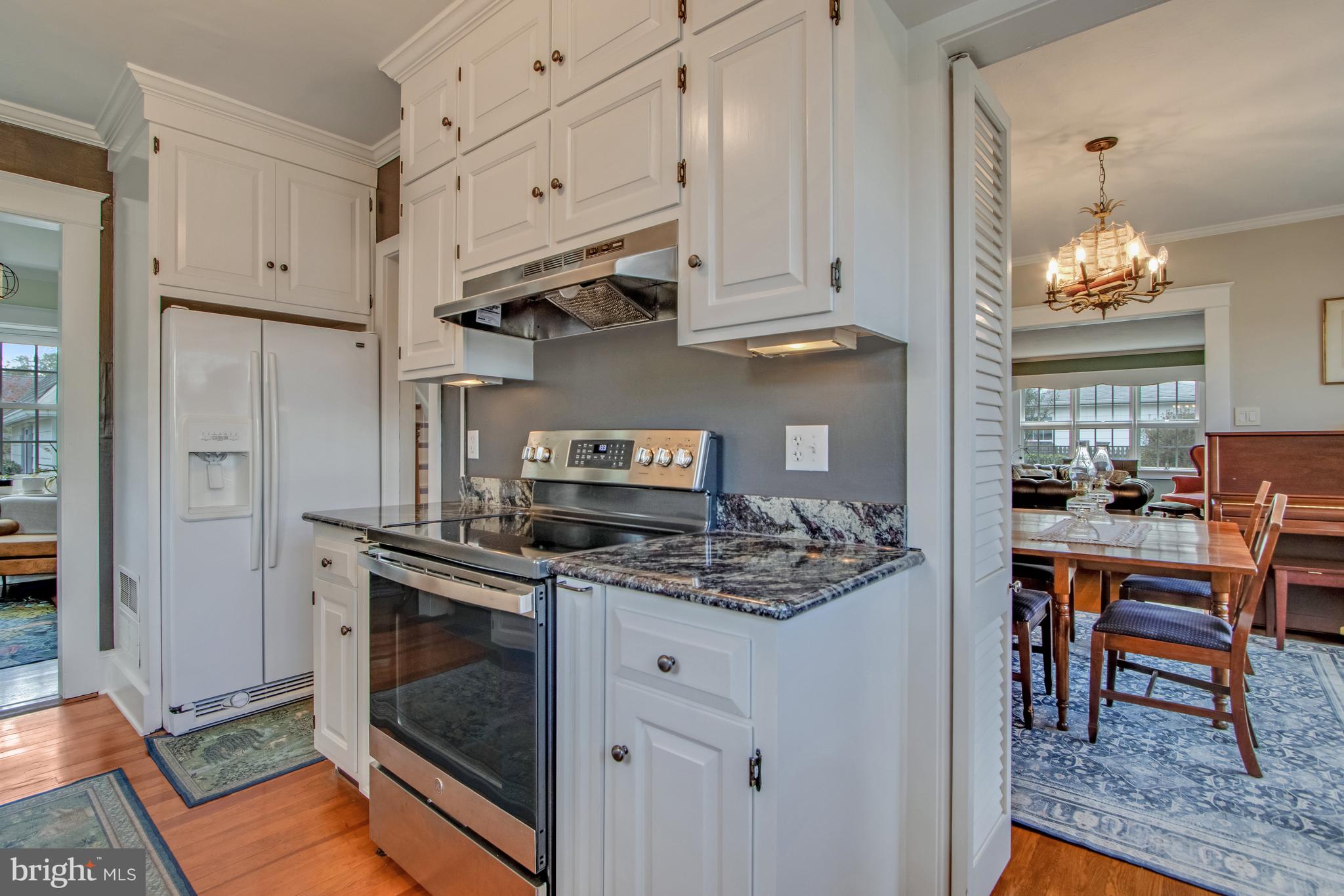 DEVRIES CIRCLE - Residential