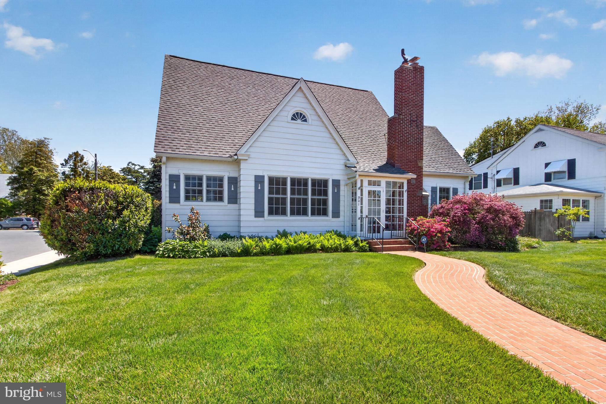 DEVRIES CIRCLE - Residential