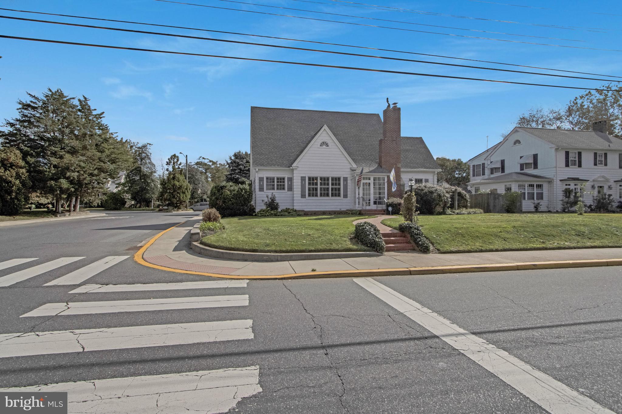 DEVRIES CIRCLE - Residential