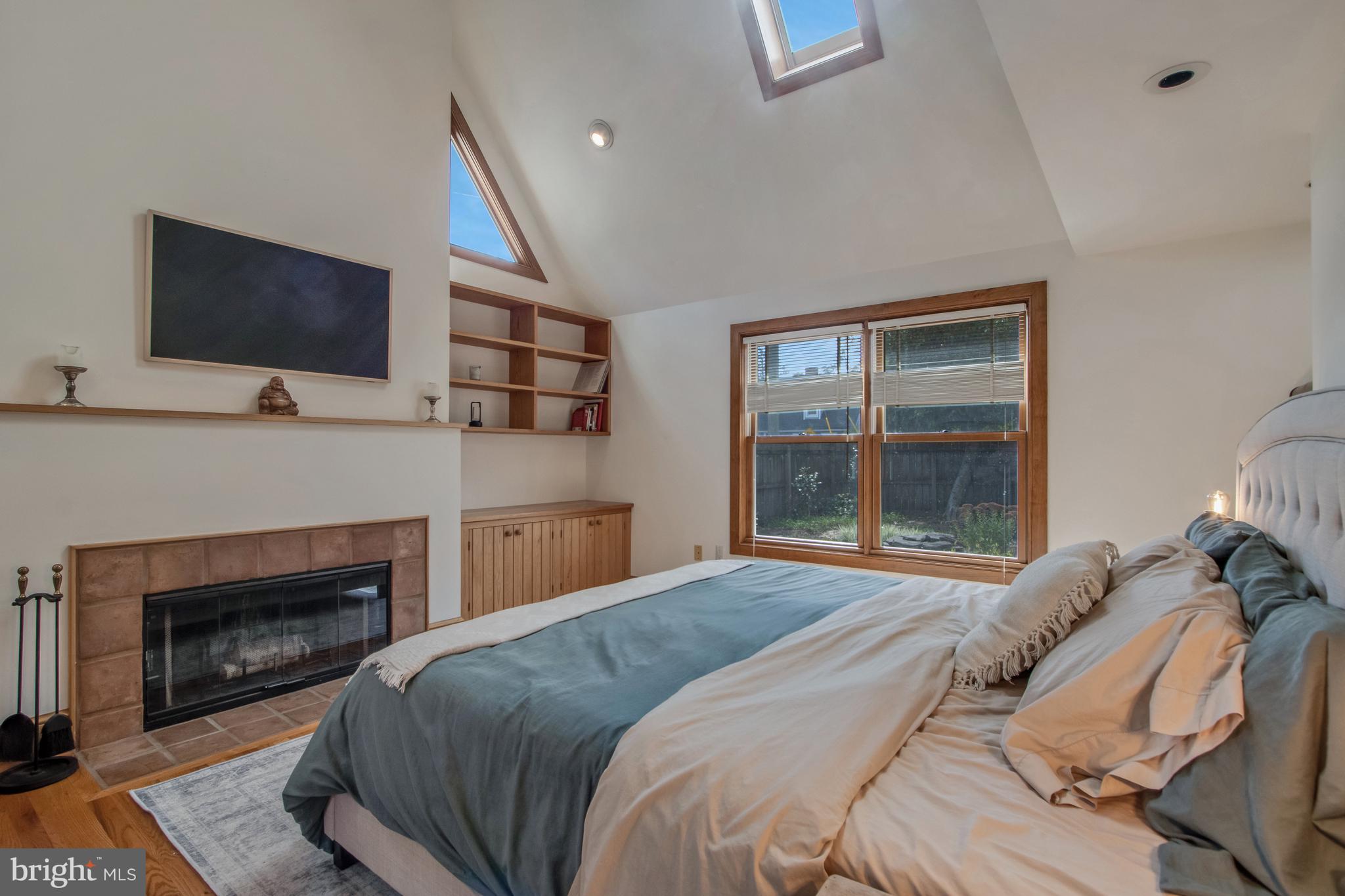 DEVRIES CIRCLE - Residential