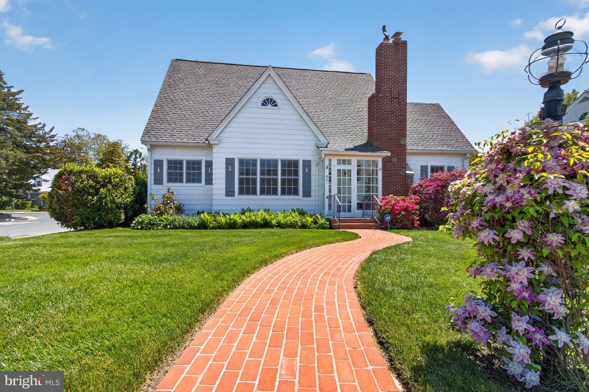 DEVRIES CIRCLE - Residential