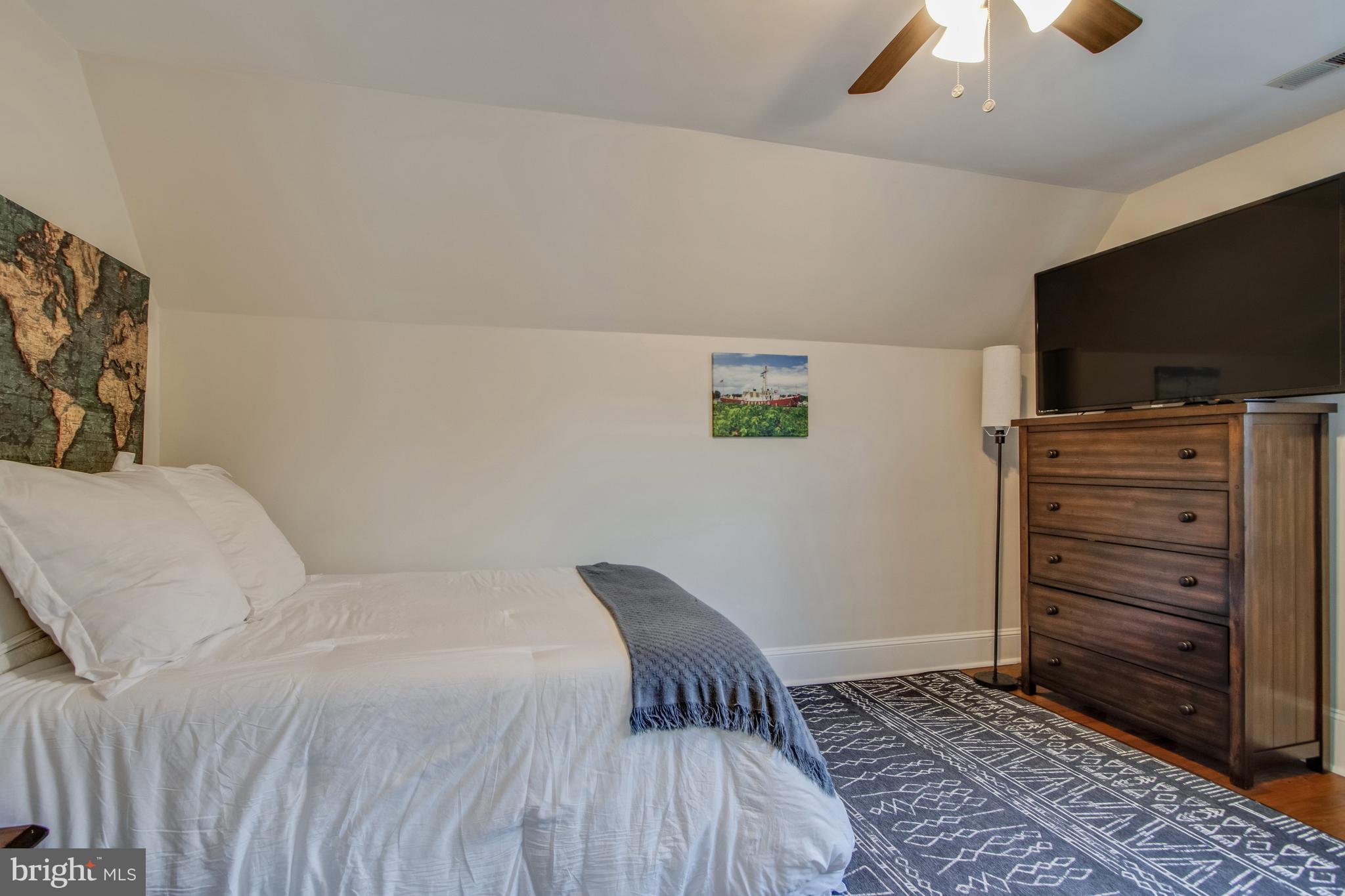 DEVRIES CIRCLE - Residential