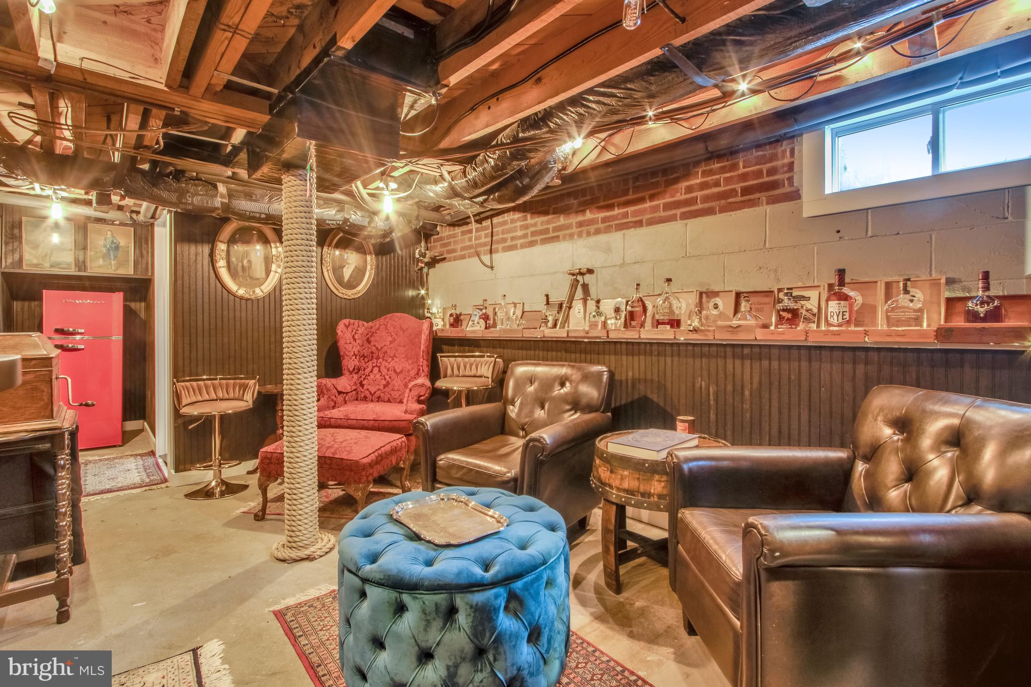 DEVRIES CIRCLE - Residential