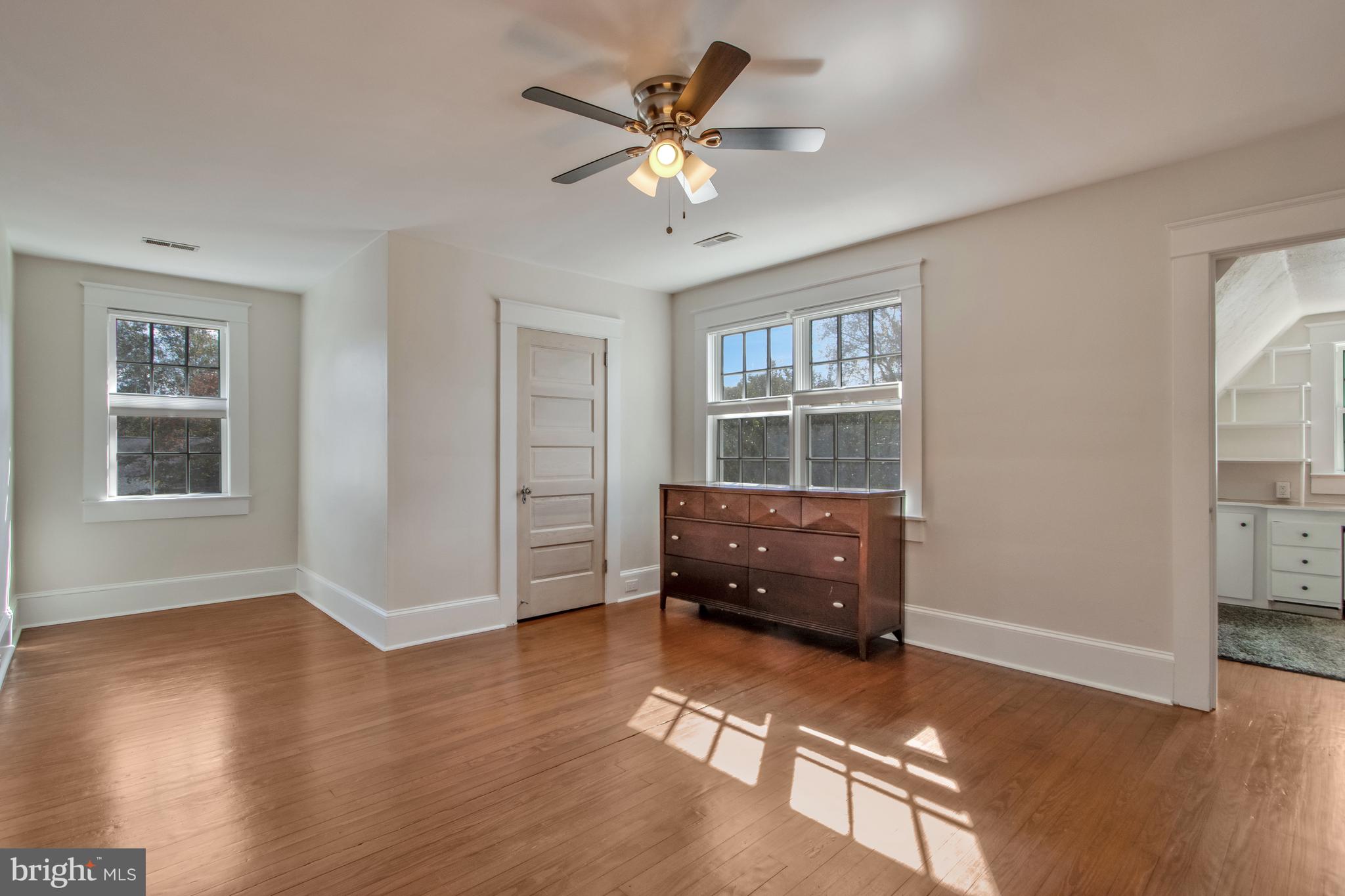 DEVRIES CIRCLE - Residential