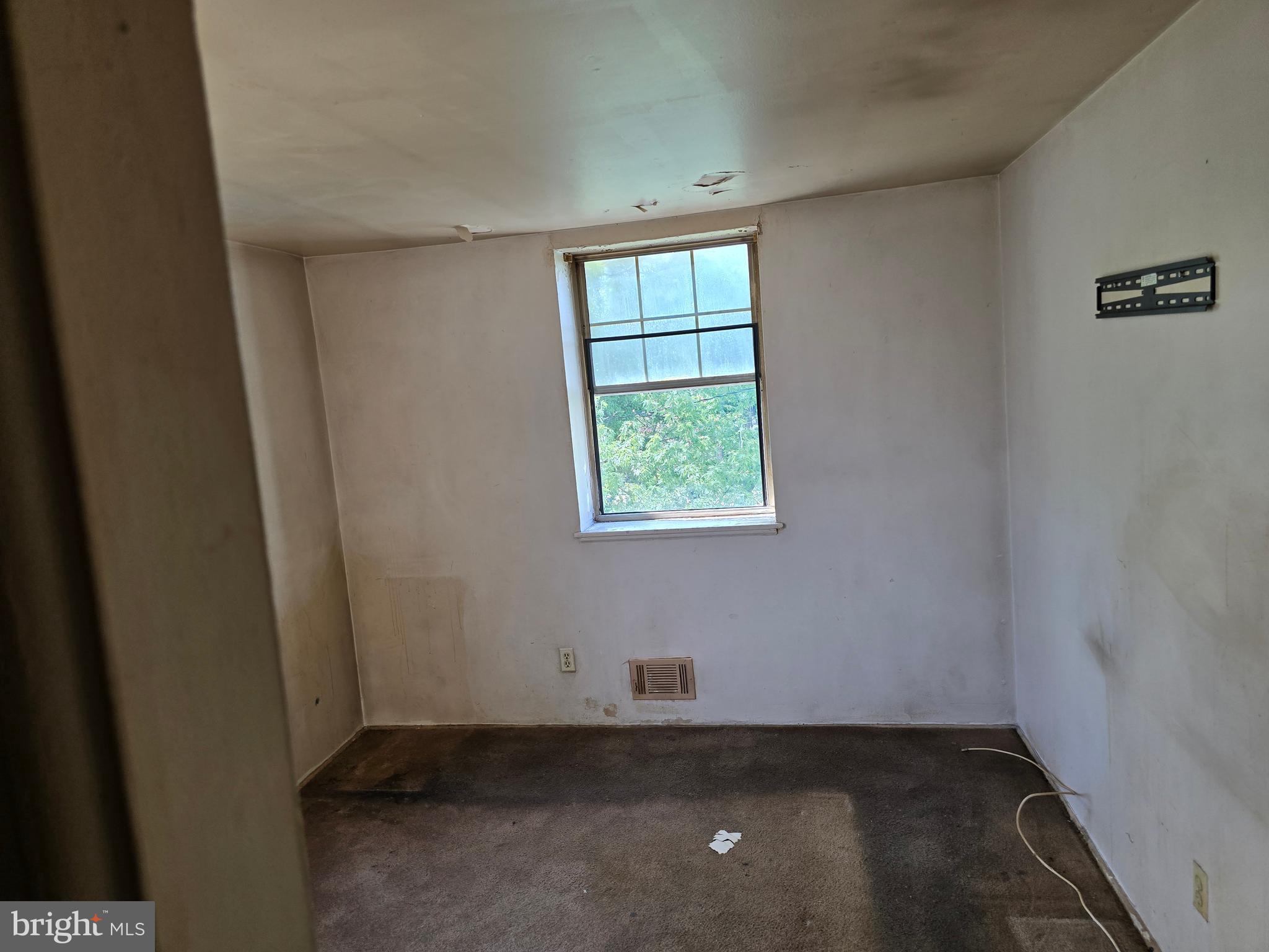 NORTHWOOD - Residential