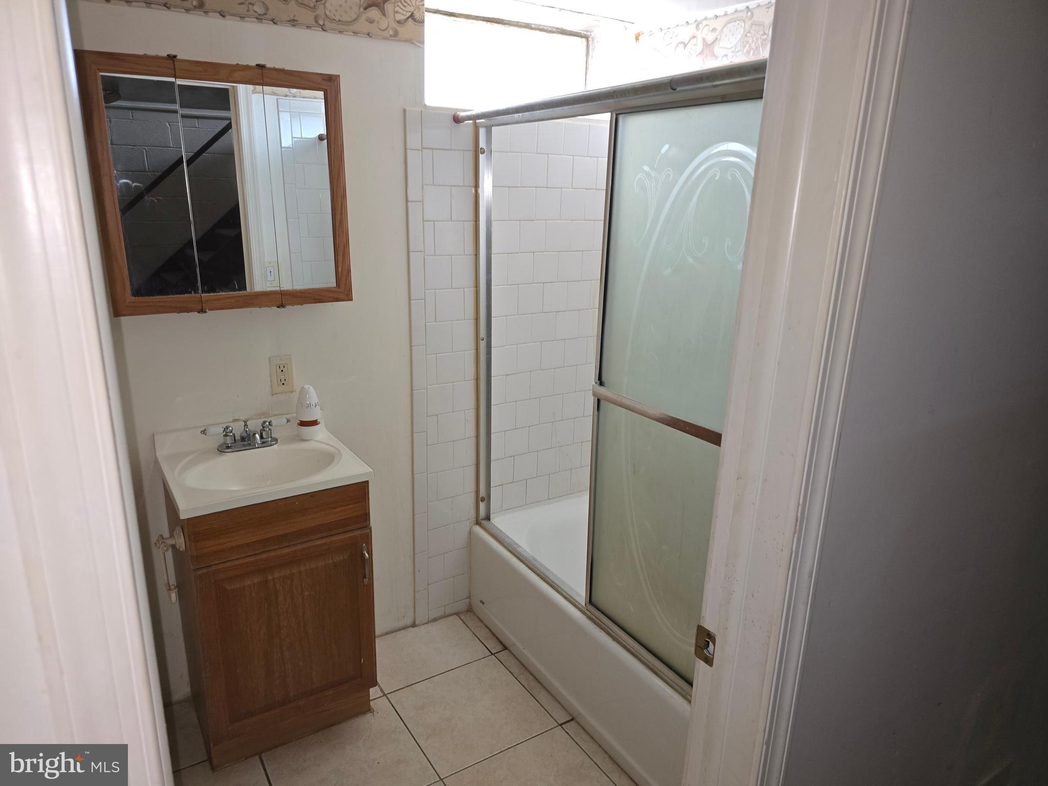 NORTHWOOD - Residential