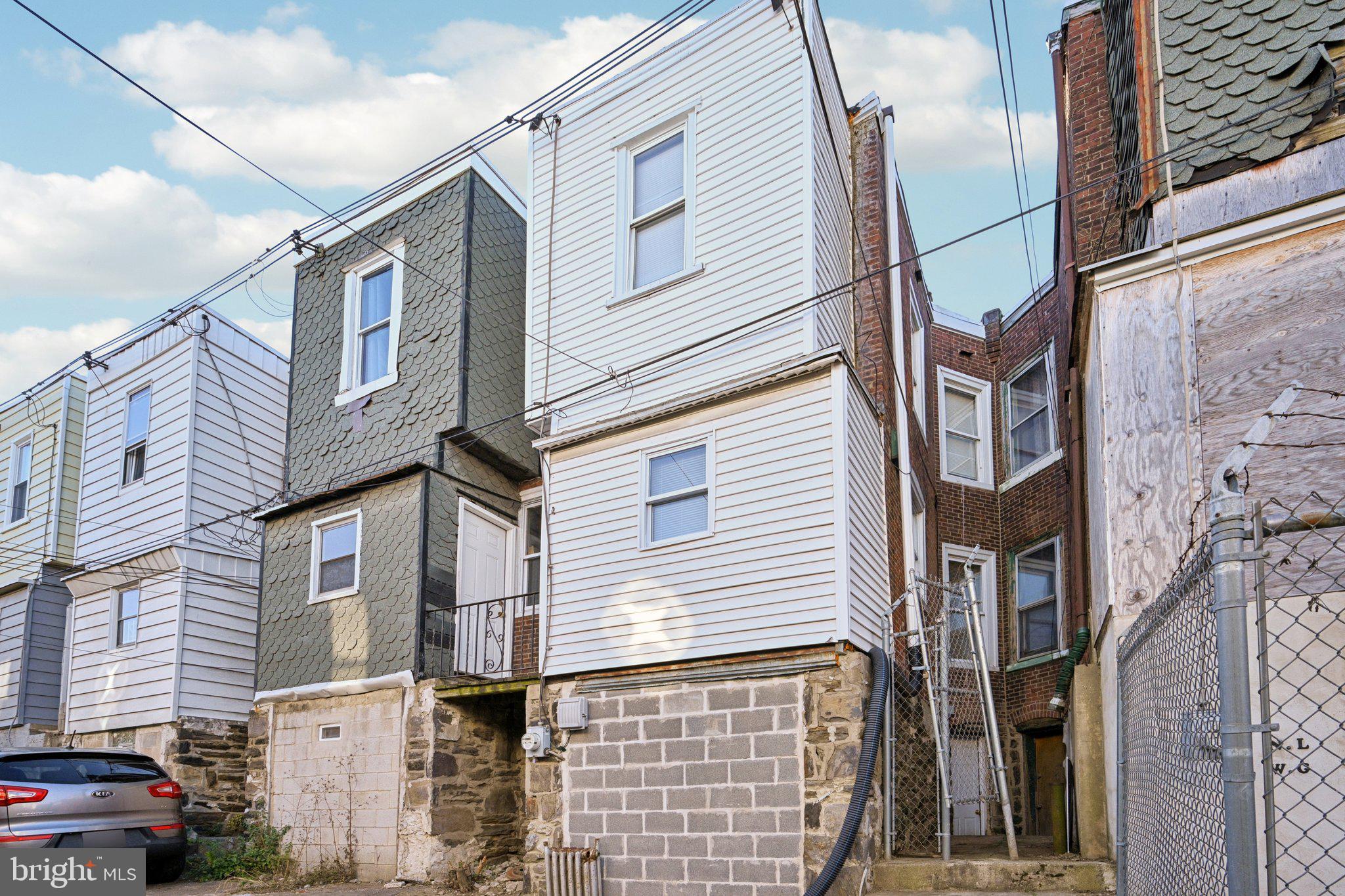 PHILADELPHIA - Residential