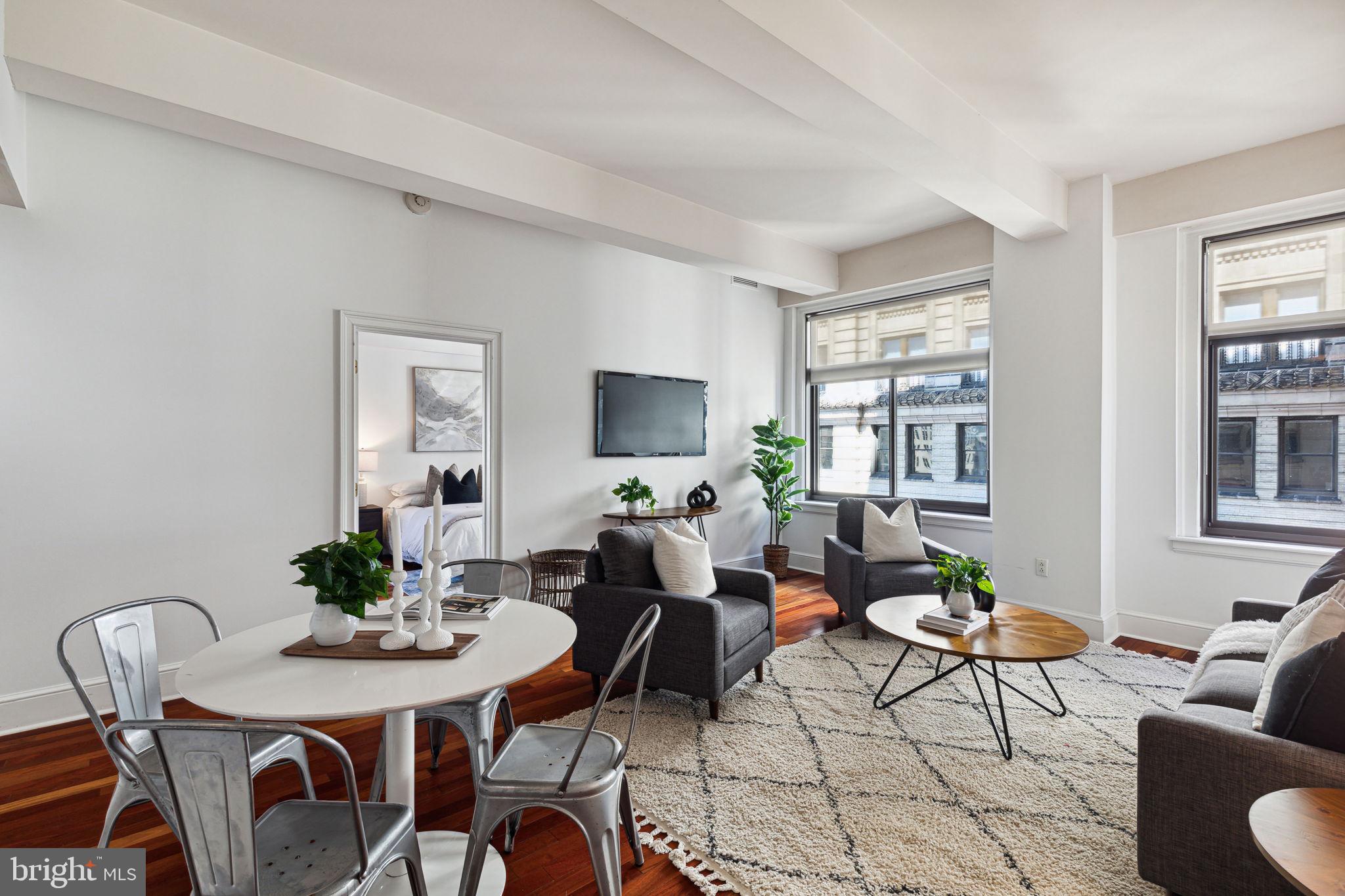 AVENUE OF THE ARTS - Residential